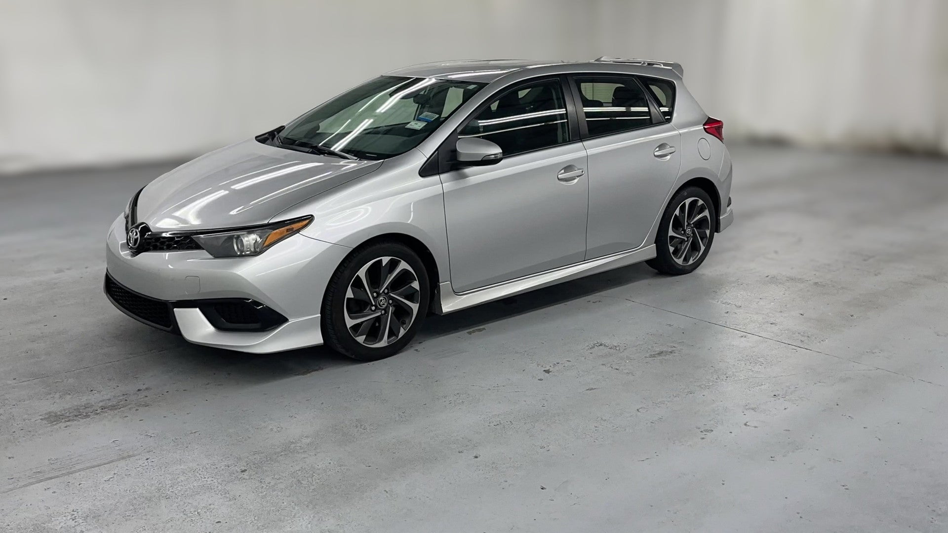 2017 Toyota Corolla iM vehicle photo