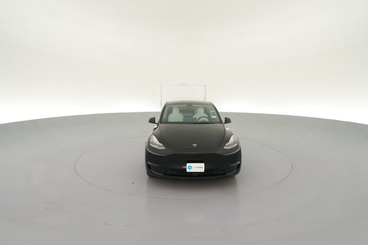 2021 Tesla Model Y Standard Range in Solid Black — 360° view 1