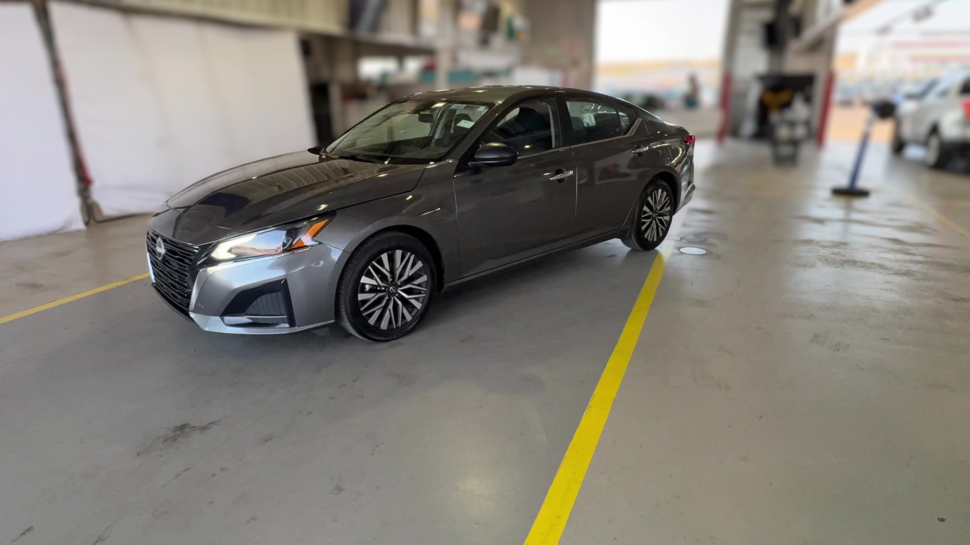 2025 Nissan Altima vehicle photo