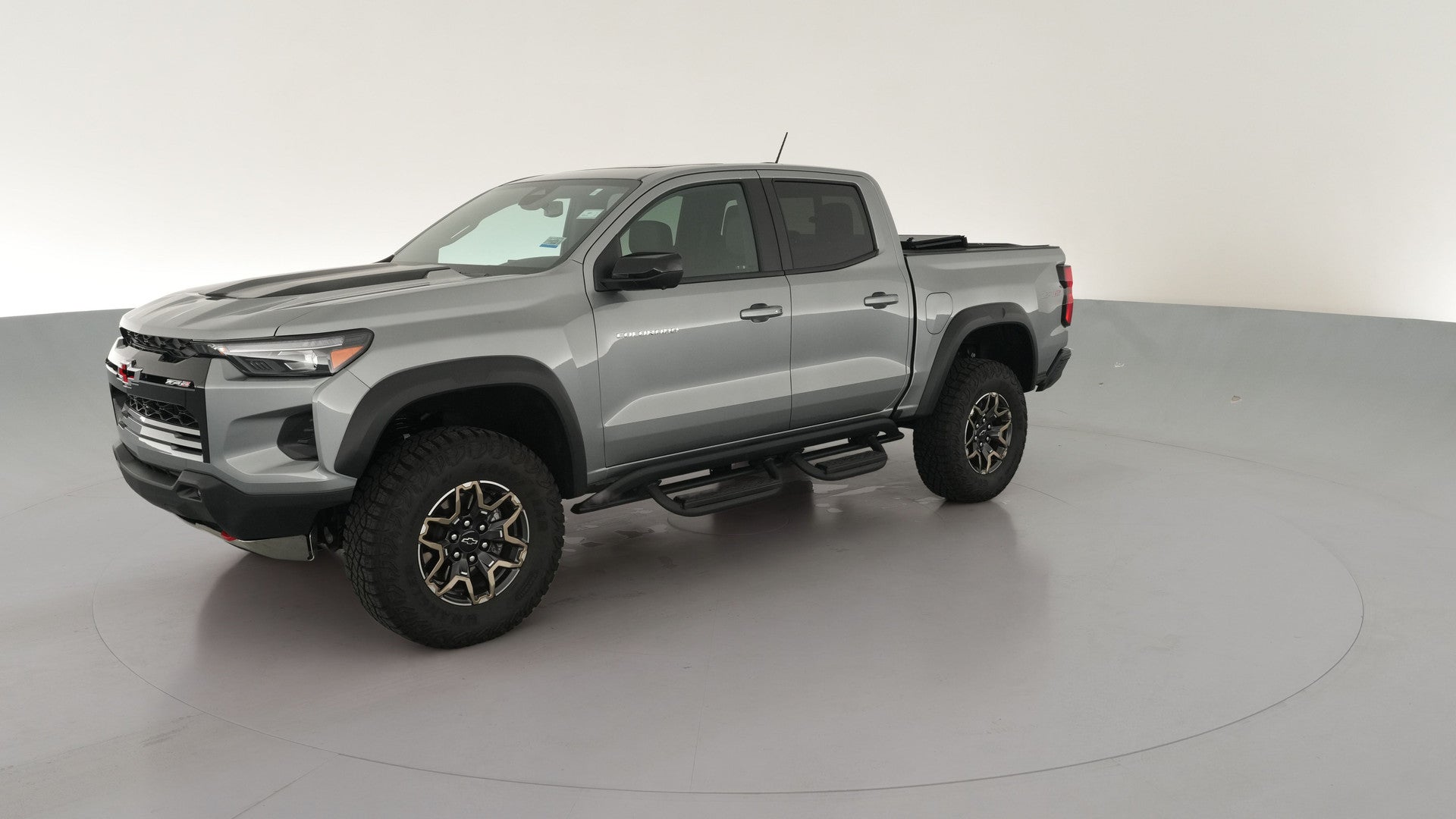 2024 Chevrolet Colorado Crew Cab vehicle photo