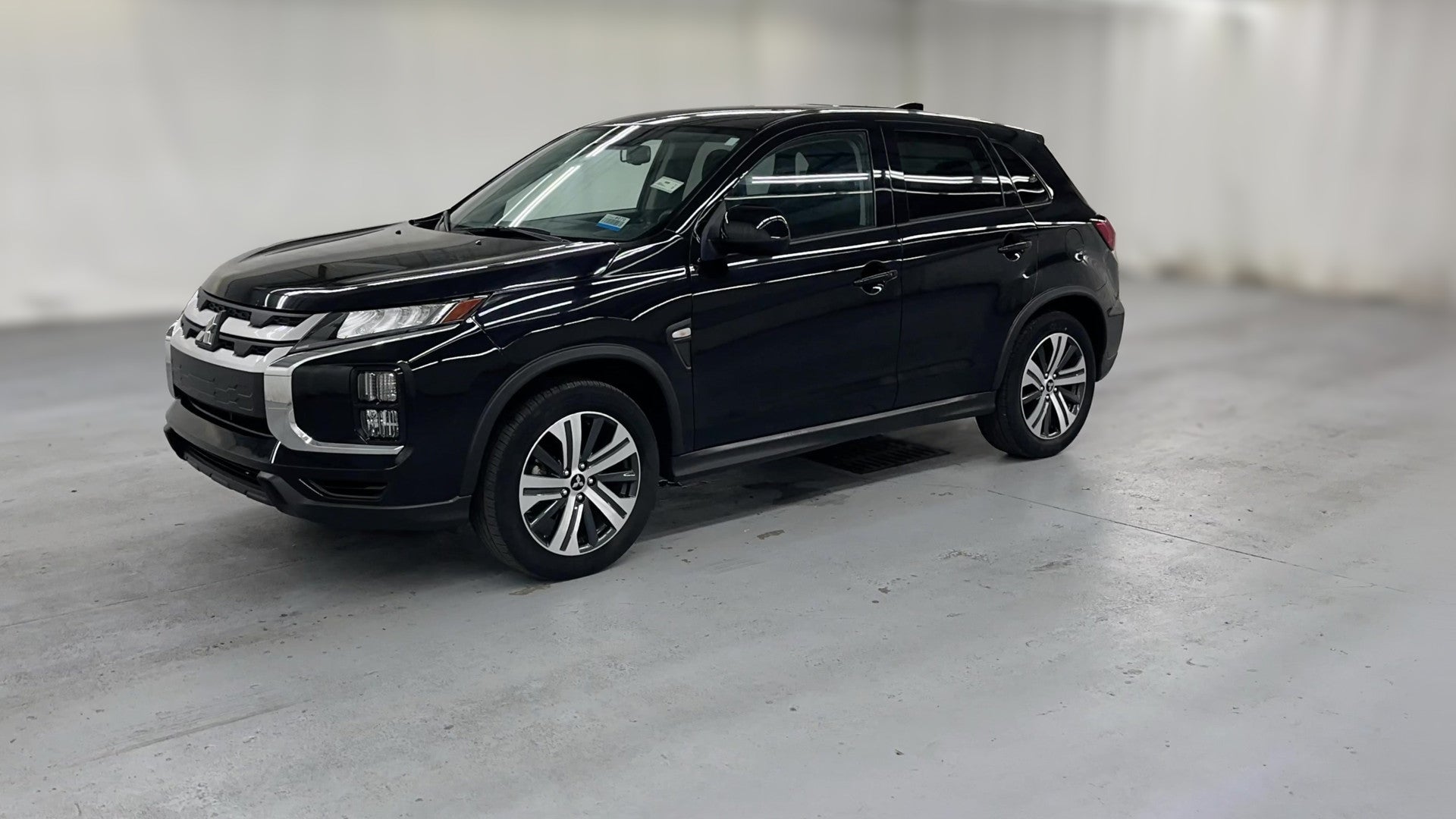 2025 Mitsubishi Outlander Sport vehicle photo