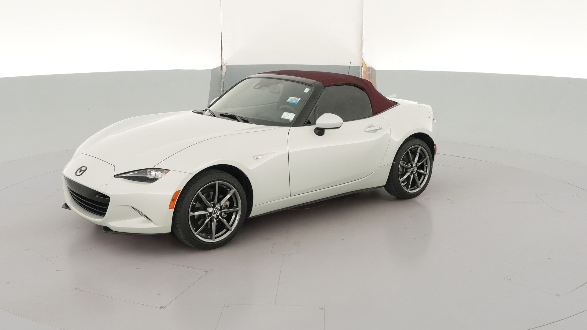 2018 MAZDA MX-5 Miata vehicle photo