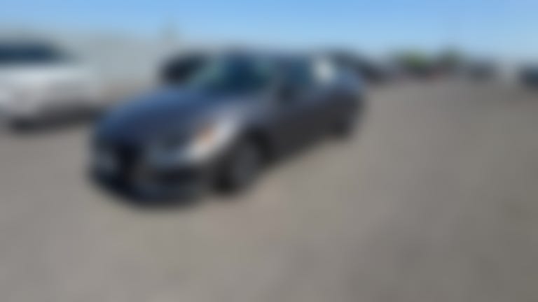 2025 Nissan Altima vehicle photo