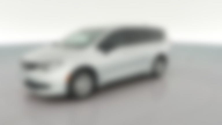 2023 Chrysler Voyager vehicle photo