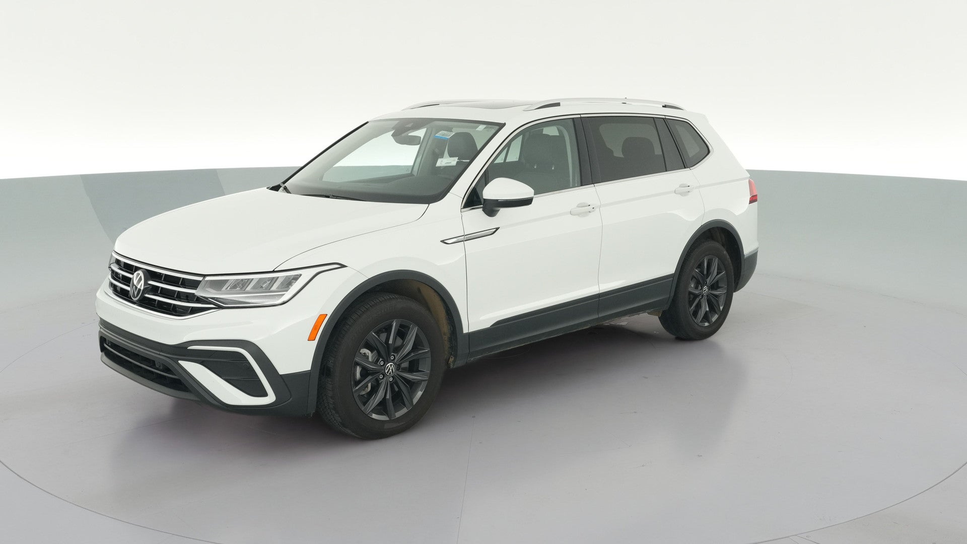 2024 Volkswagen Tiguan vehicle photo