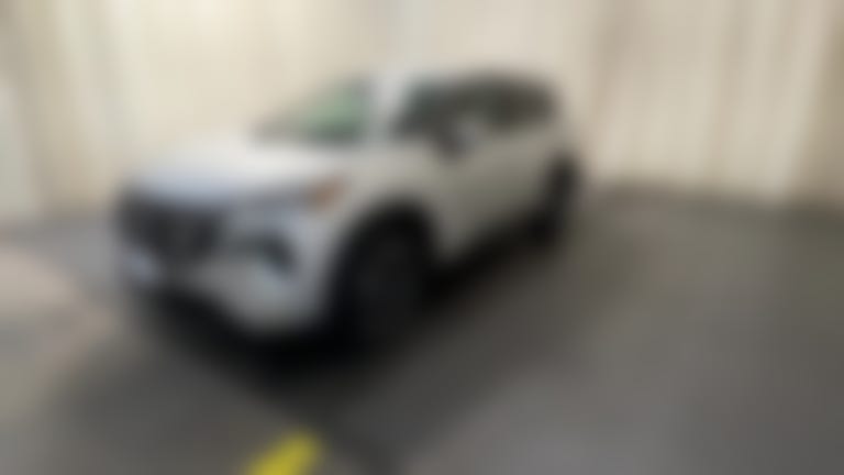 2025 Nissan Rogue vehicle photo