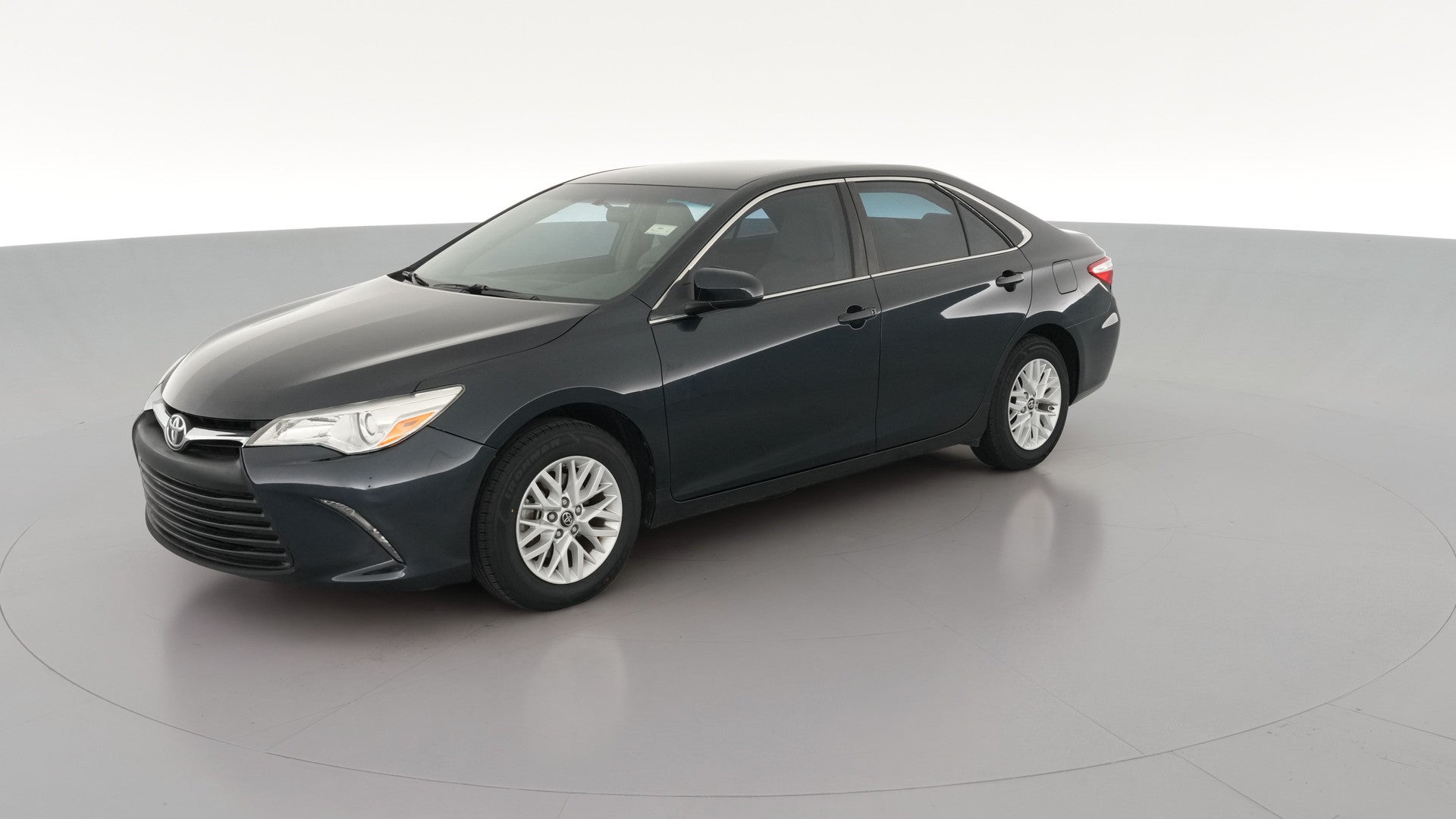 2016 Toyota Camry vehicle photo
