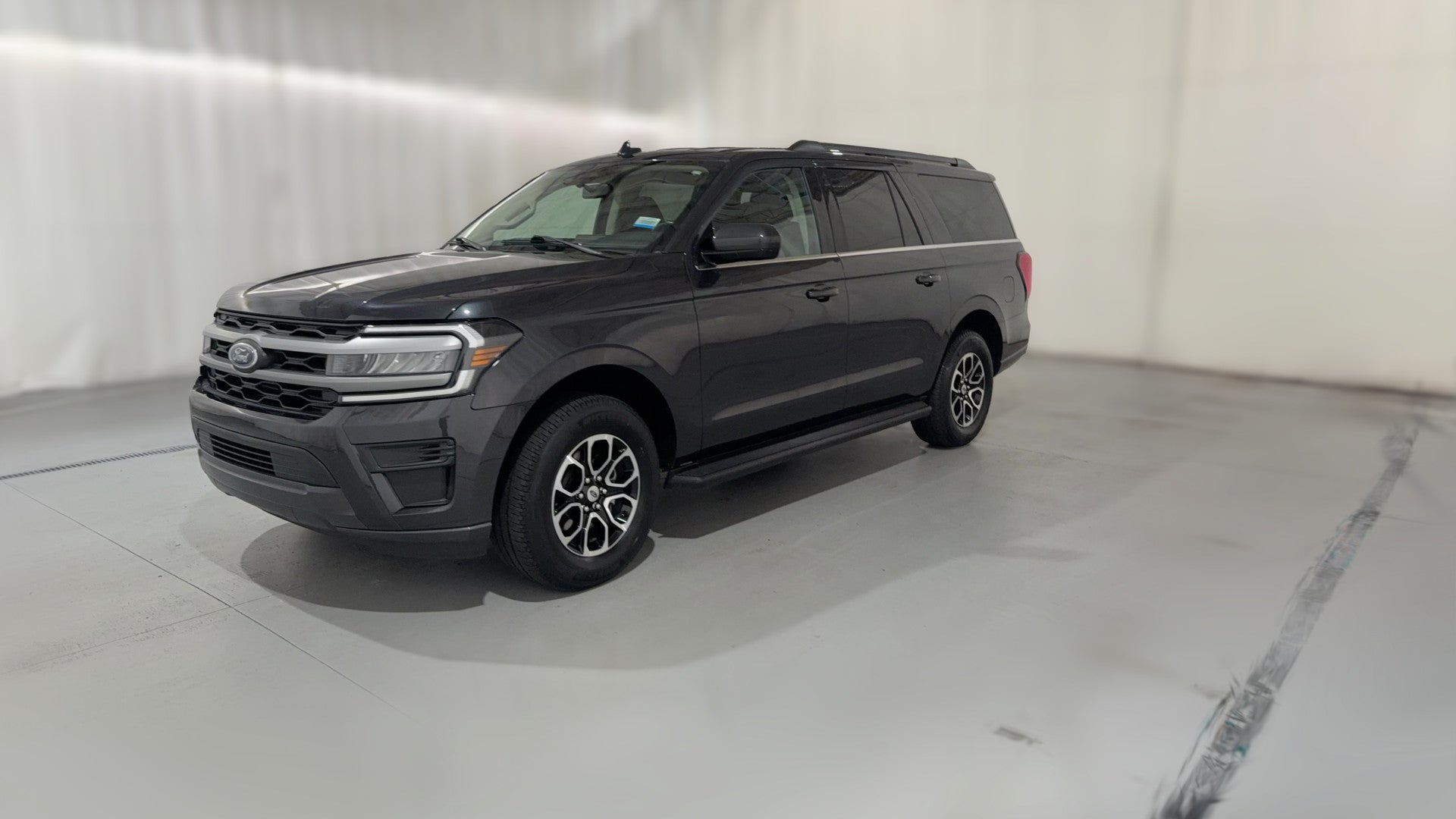 2024 Ford Expedition MAX vehicle photo