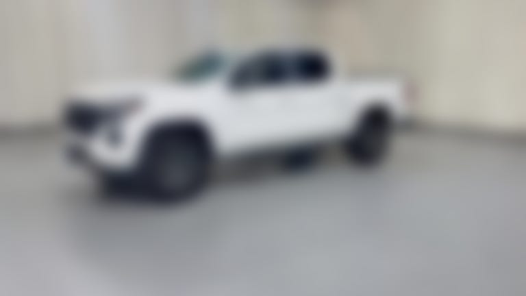 2025 Chevrolet Colorado Crew Cab vehicle photo