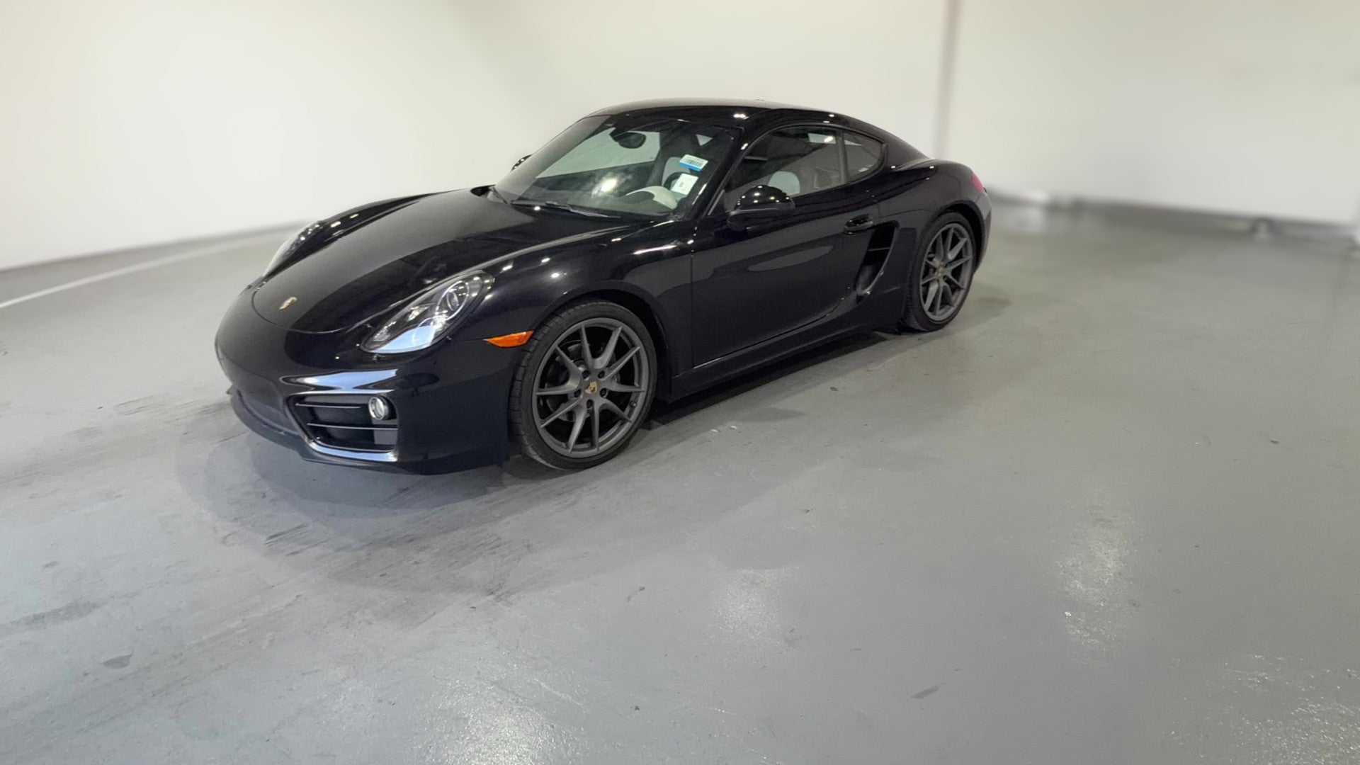2014 Porsche Cayman vehicle photo