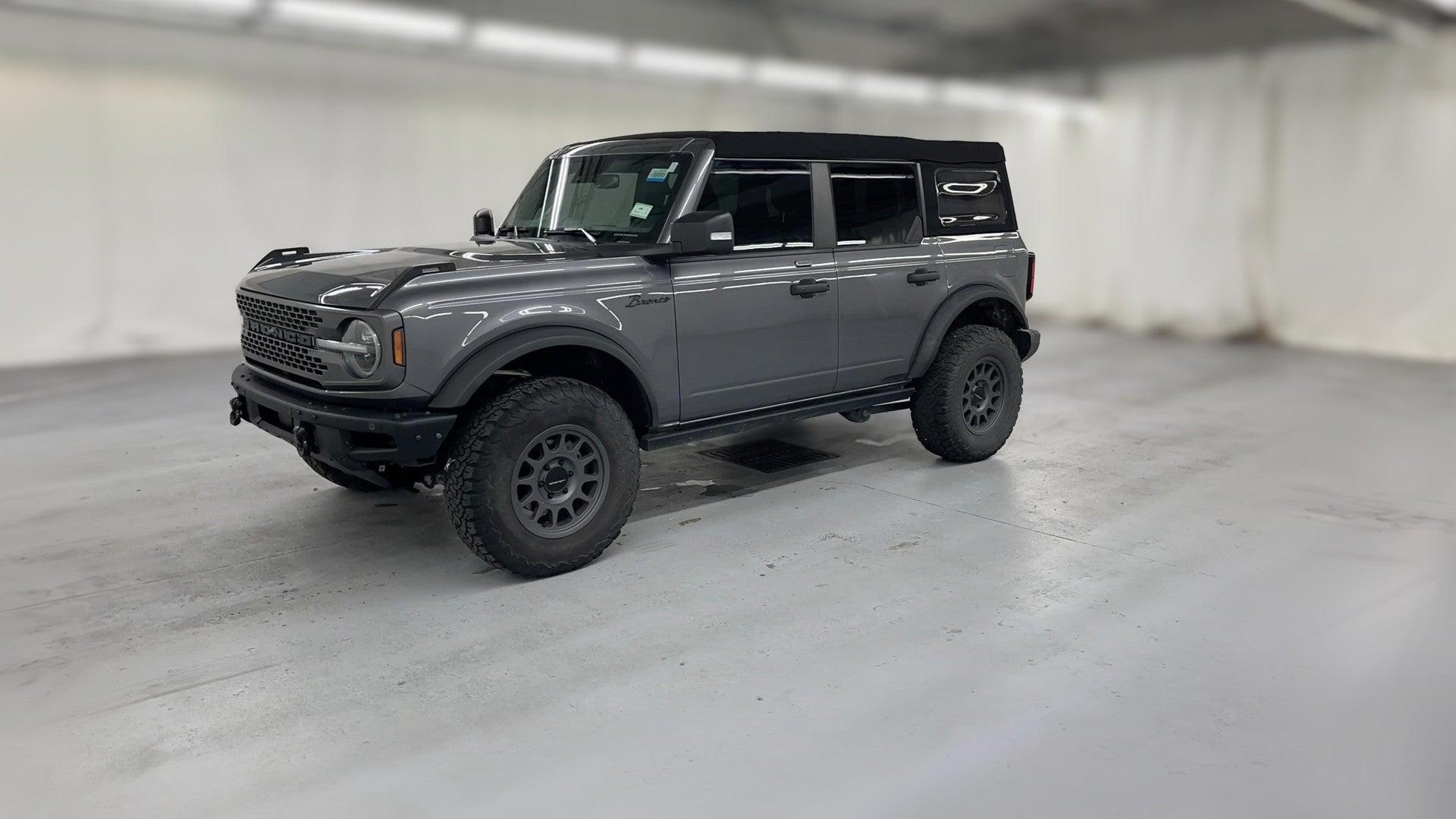 2023 Ford Bronco vehicle photo
