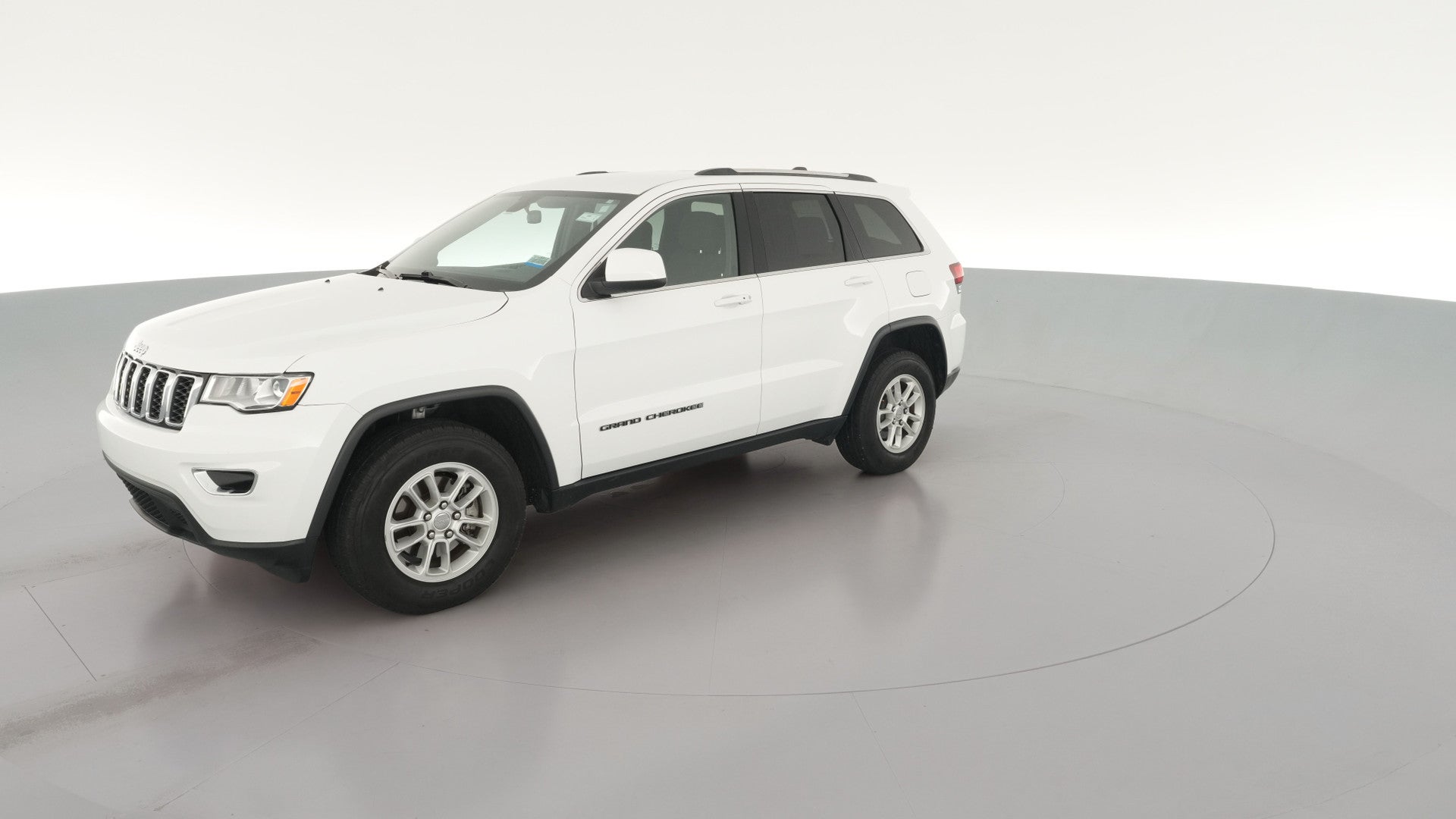 2020 Jeep Grand Cherokee vehicle photo