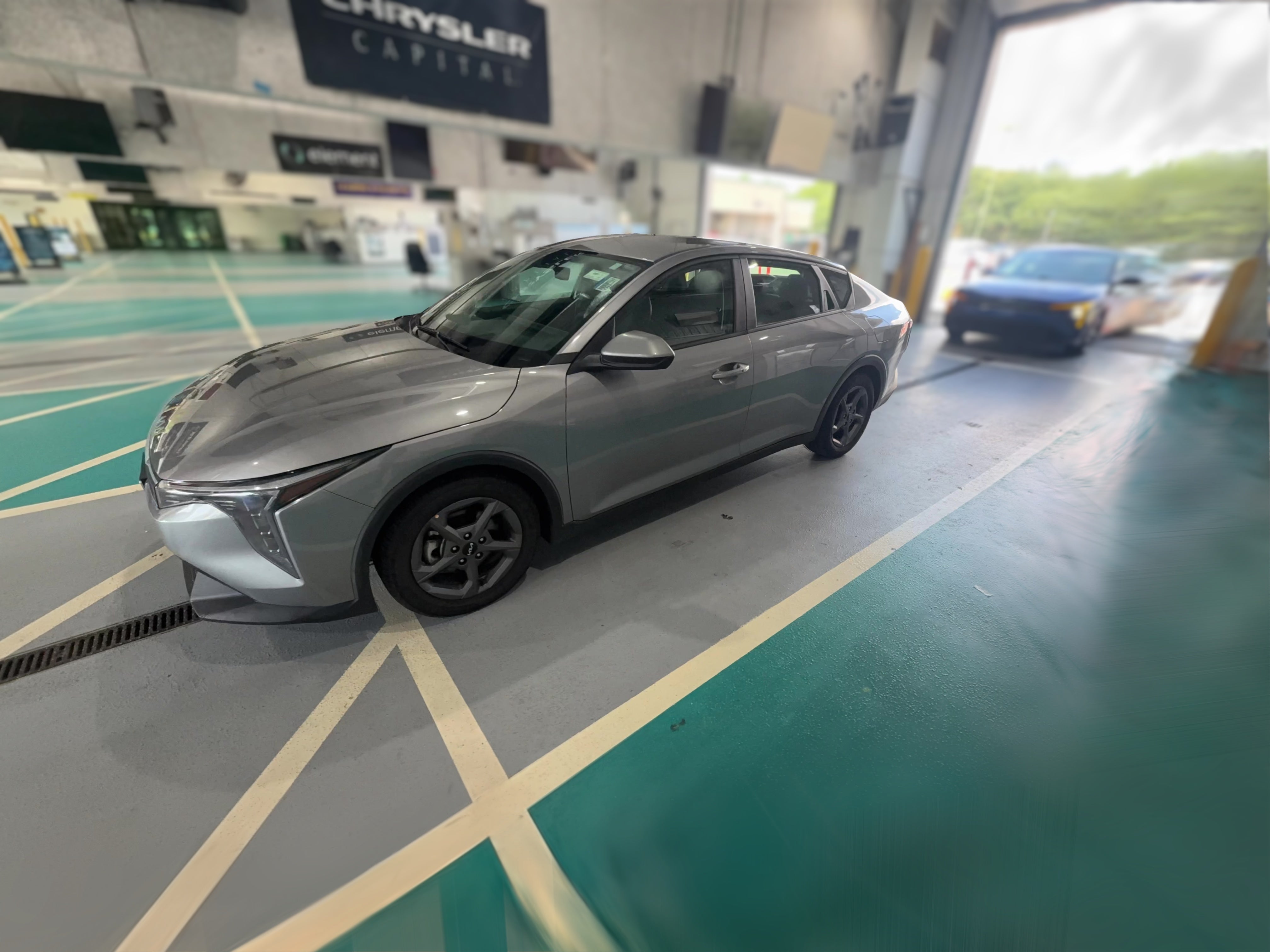 2025 Kia K4 LXS - Photo 26