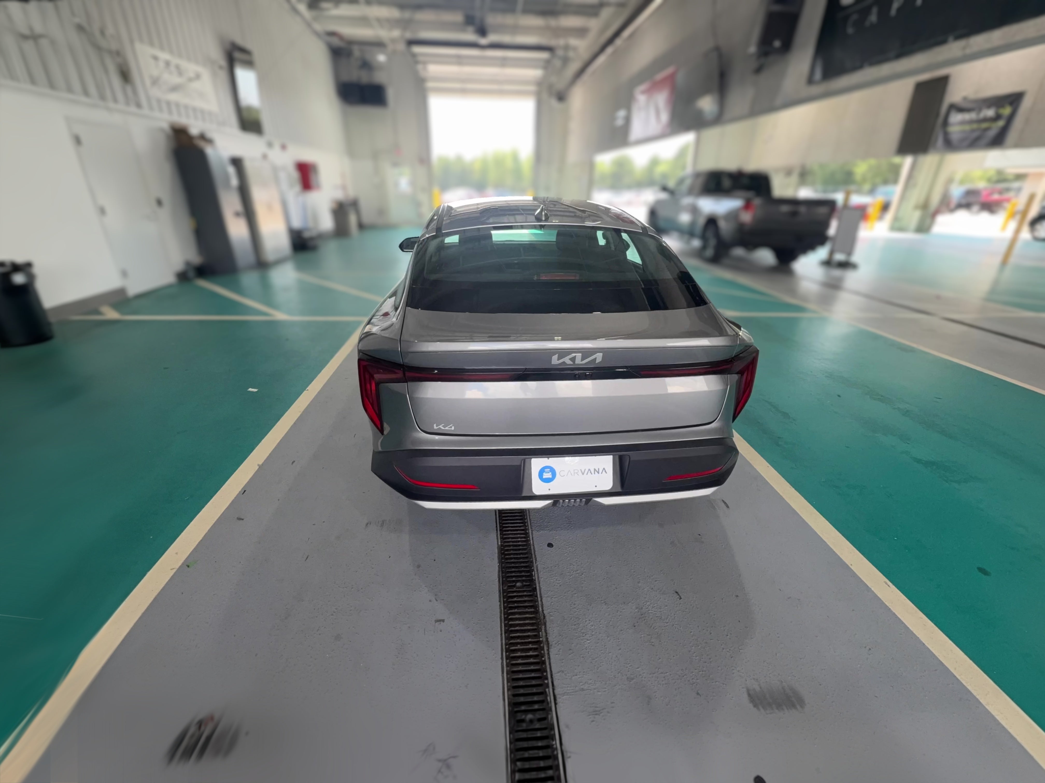 2025 Kia K4 LXS - Photo 31