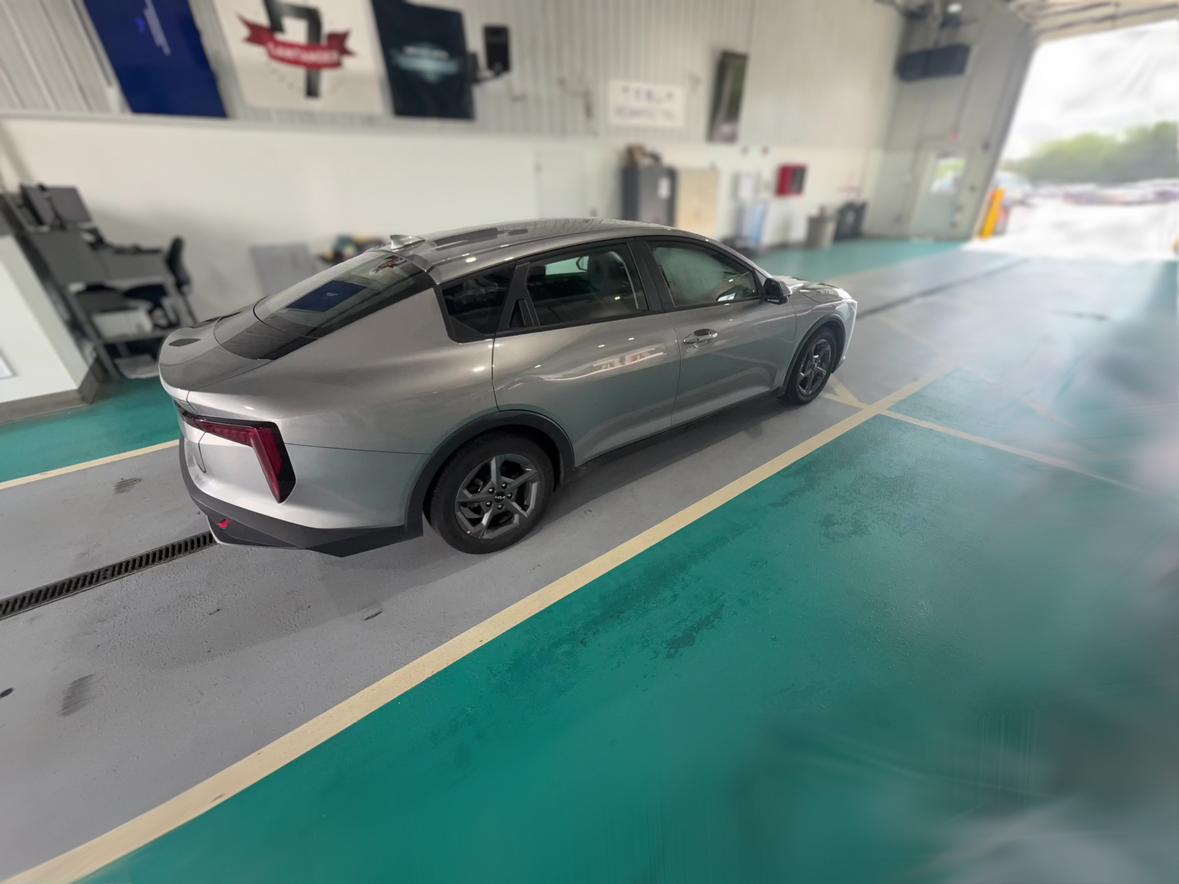 2025 Kia K4 LXS - Photo 34
