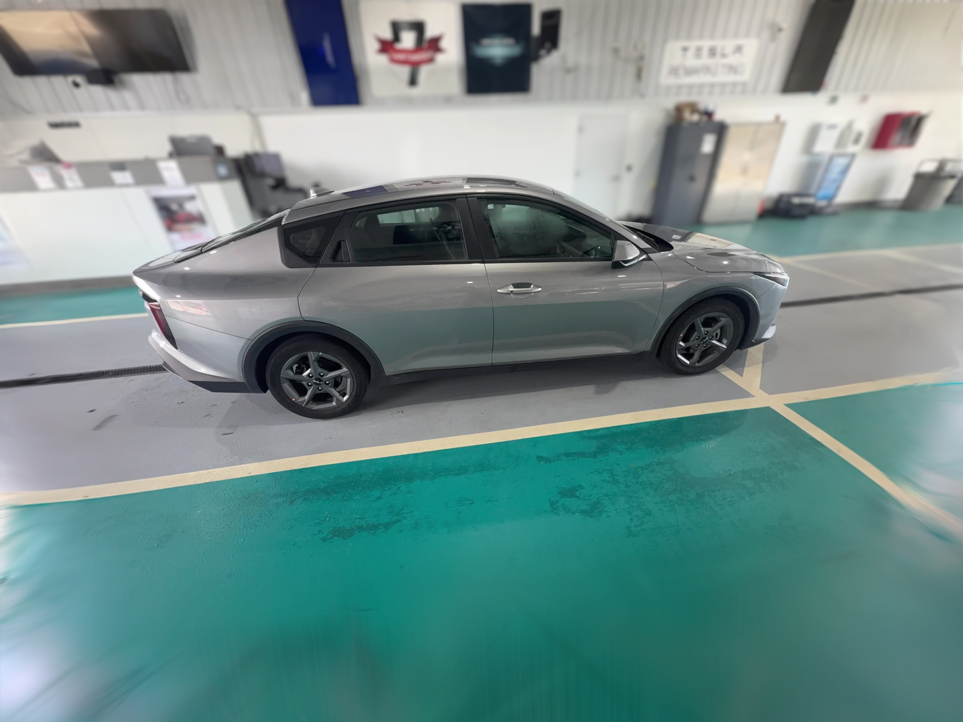 2025 Kia K4 LXS - Photo 35