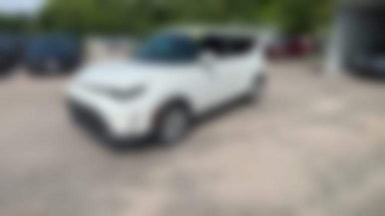 2025 Kia Soul vehicle photo
