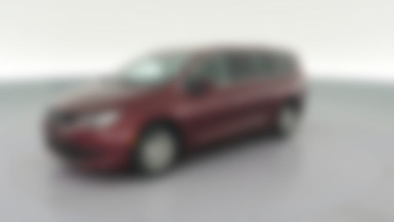 2023 Chrysler Voyager vehicle photo