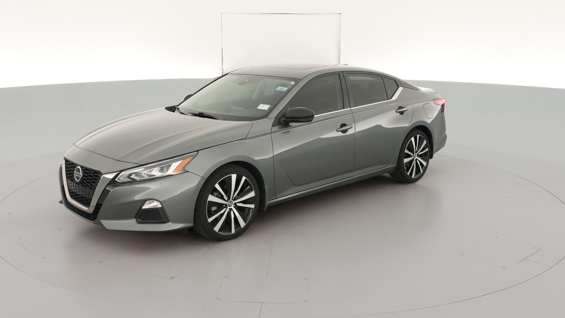 2020 Nissan Altima vehicle photo