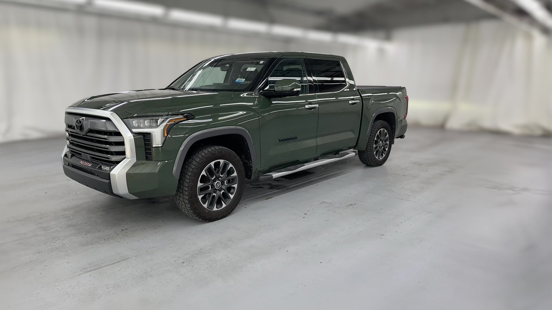 2022 Toyota Tundra CrewMax vehicle photo