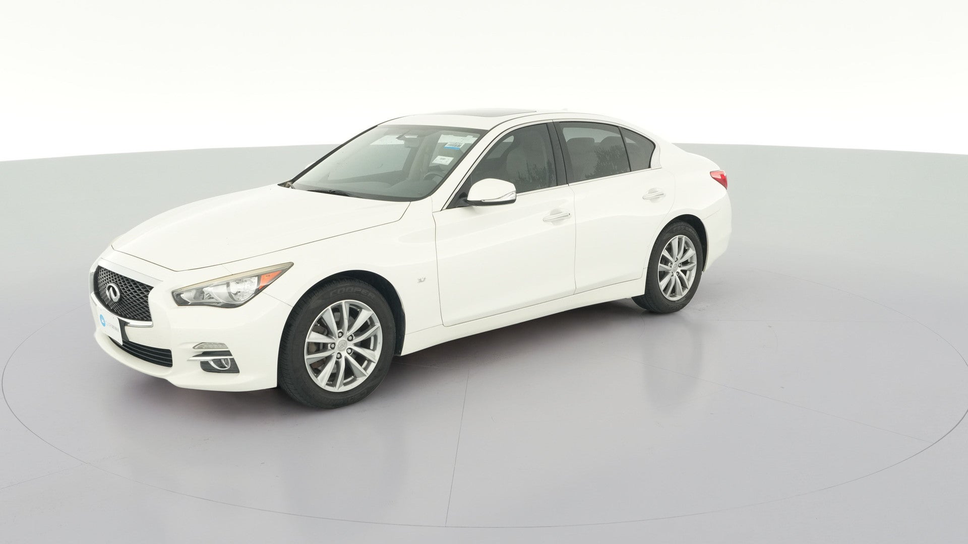 2015 INFINITI Q50 vehicle photo
