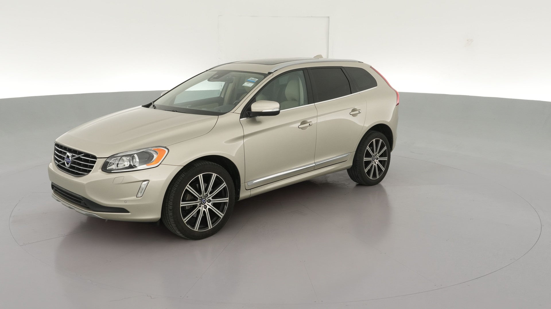 2017 Volvo XC60 vehicle photo