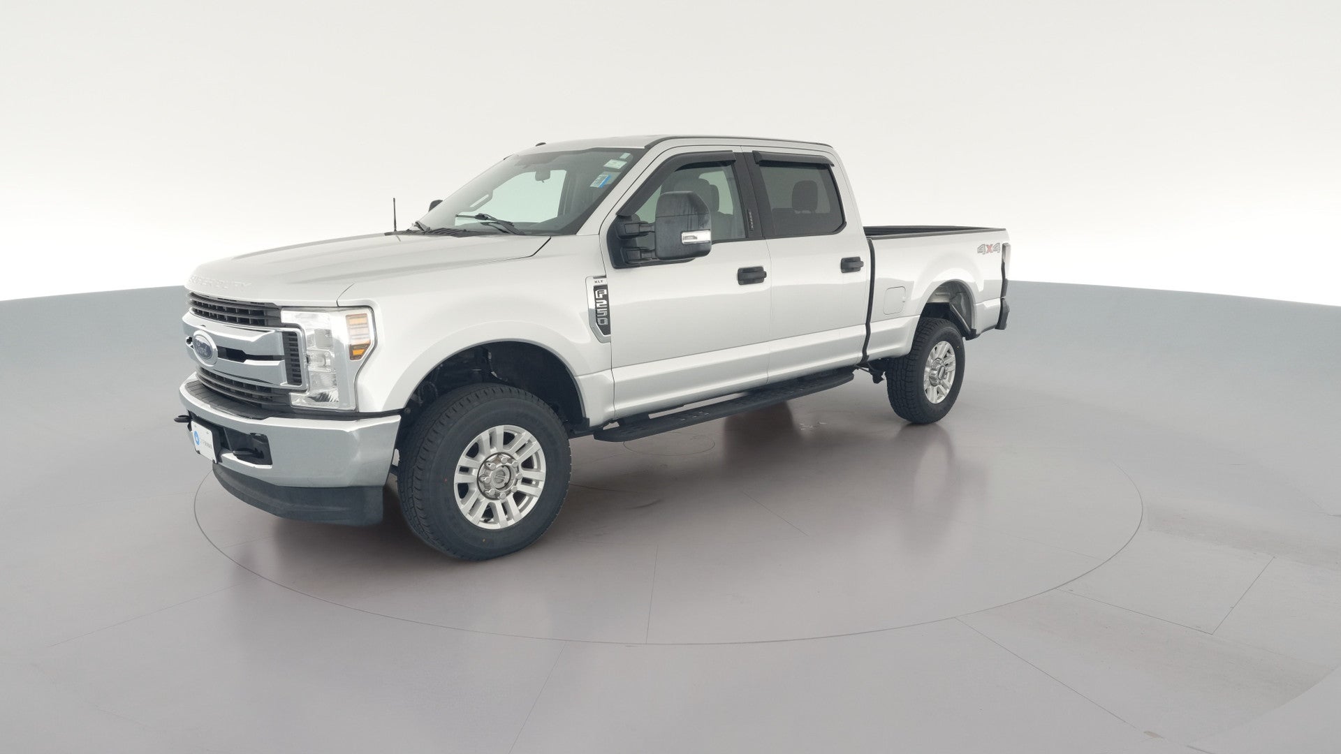 2018 Ford F250 Super Duty Crew Cab vehicle photo