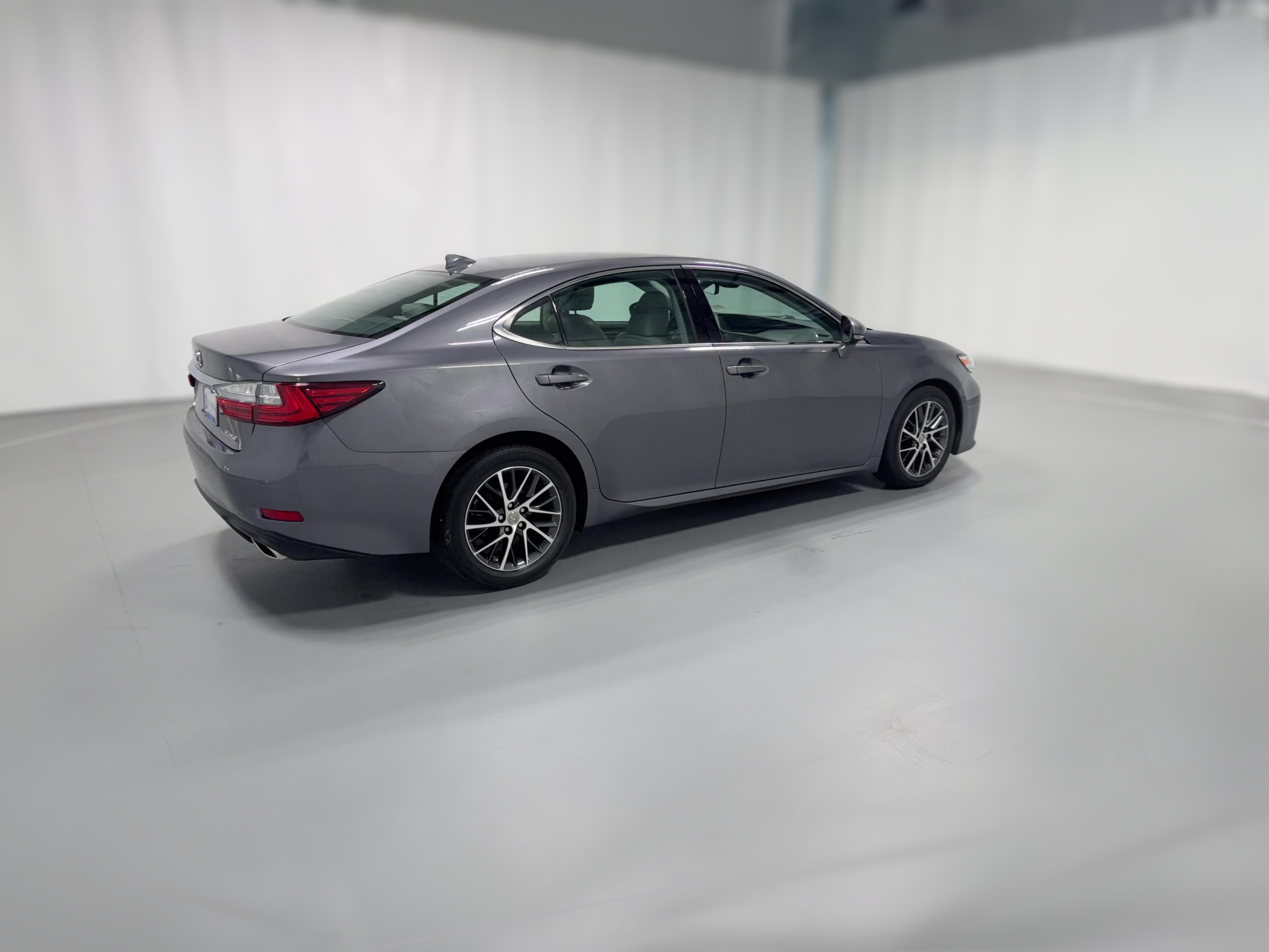 2017 Lexus ES 350 - Photo 38