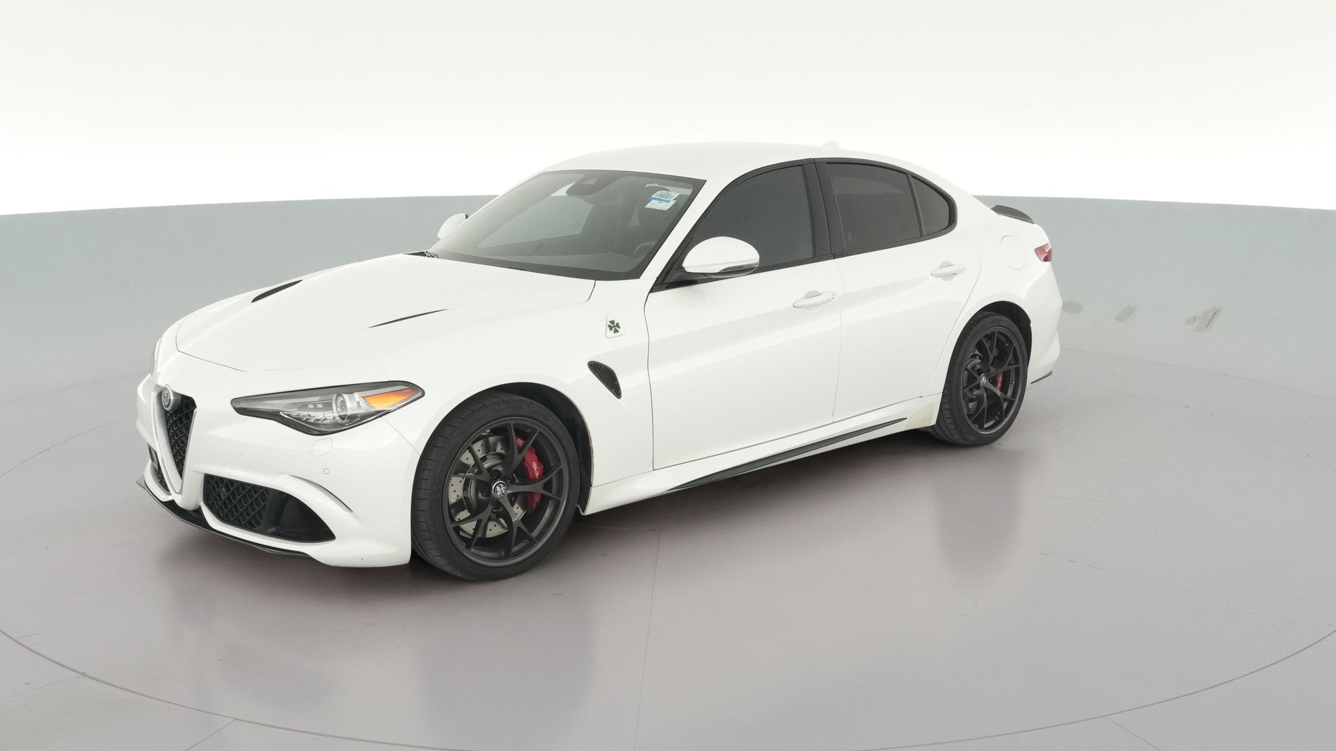 2018 Alfa Romeo Giulia vehicle photo