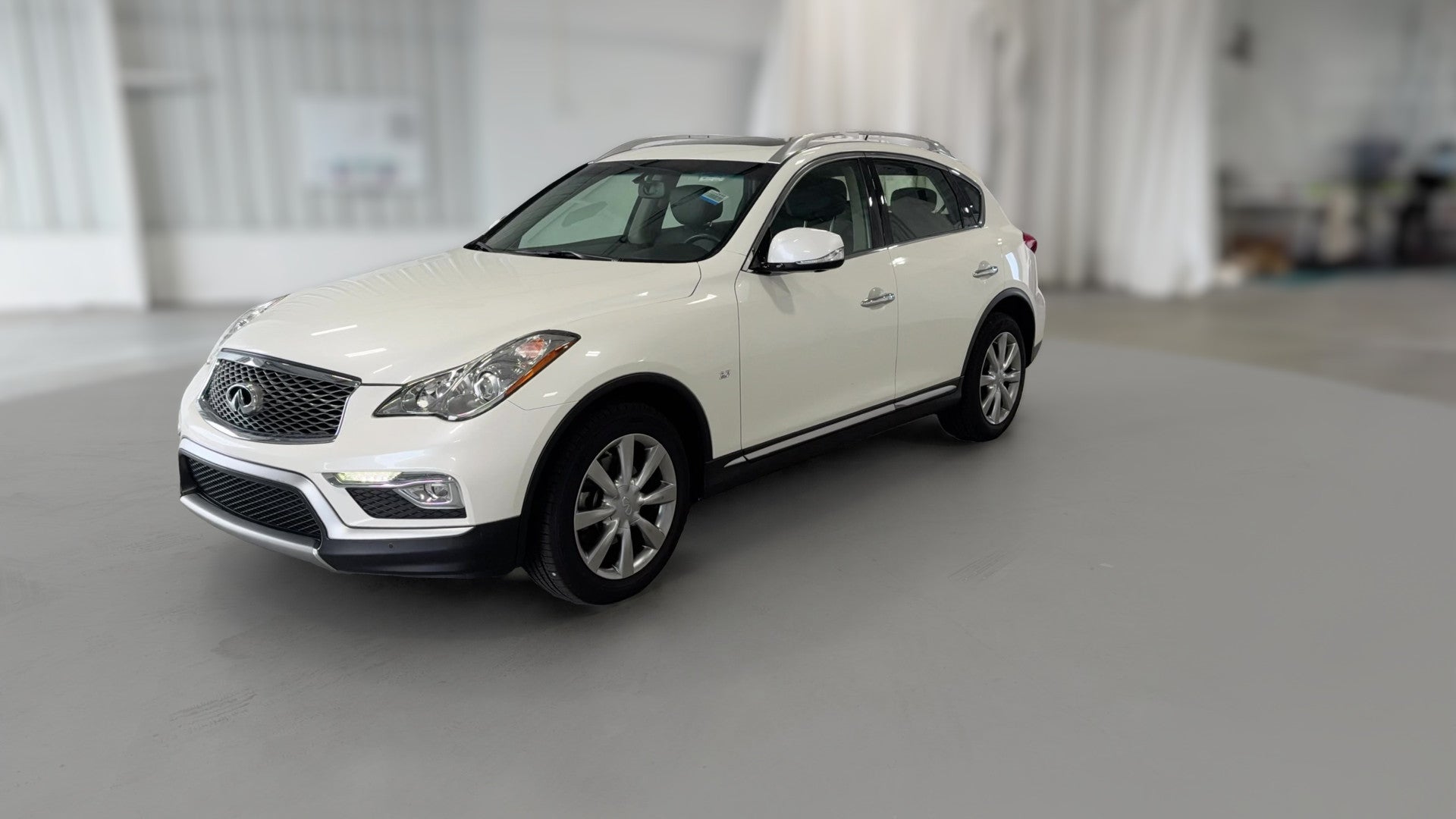 2017 INFINITI QX50 vehicle photo