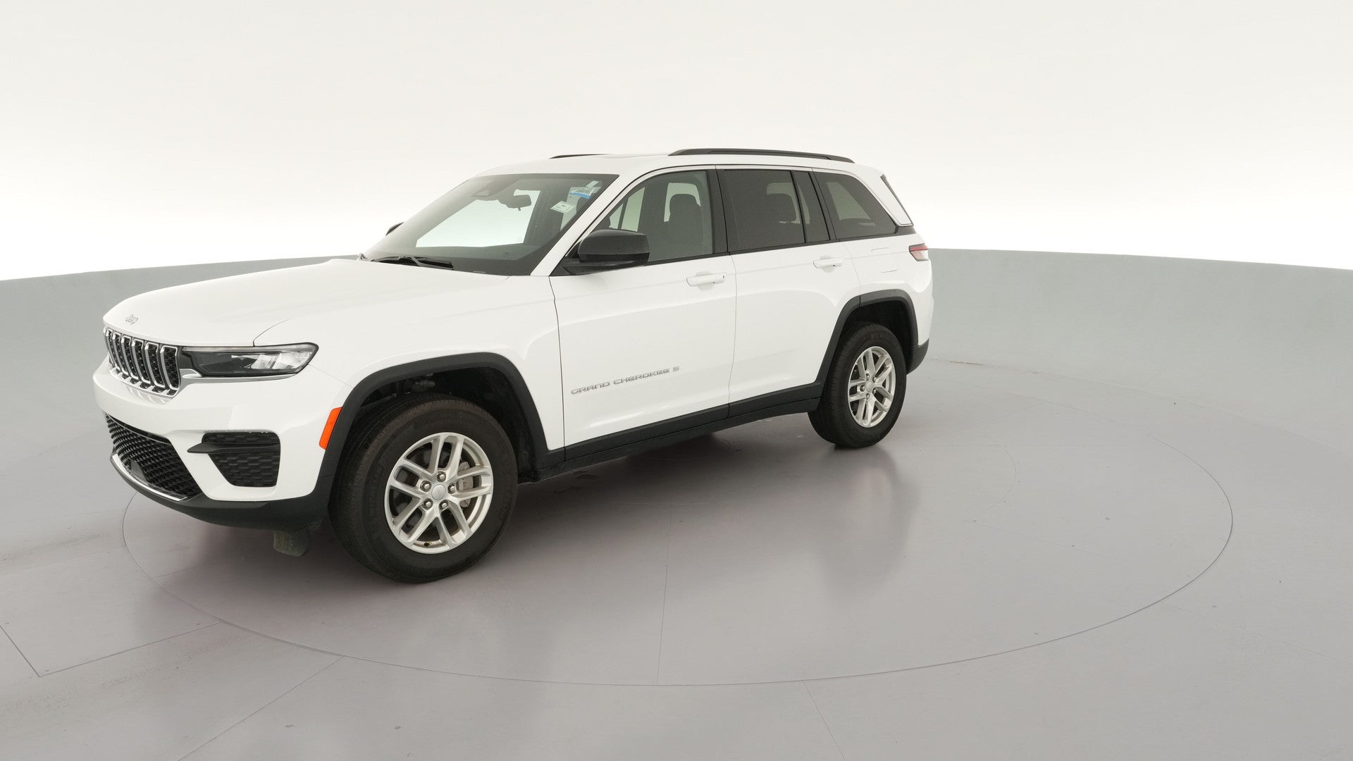 2025 Jeep Grand Cherokee vehicle photo