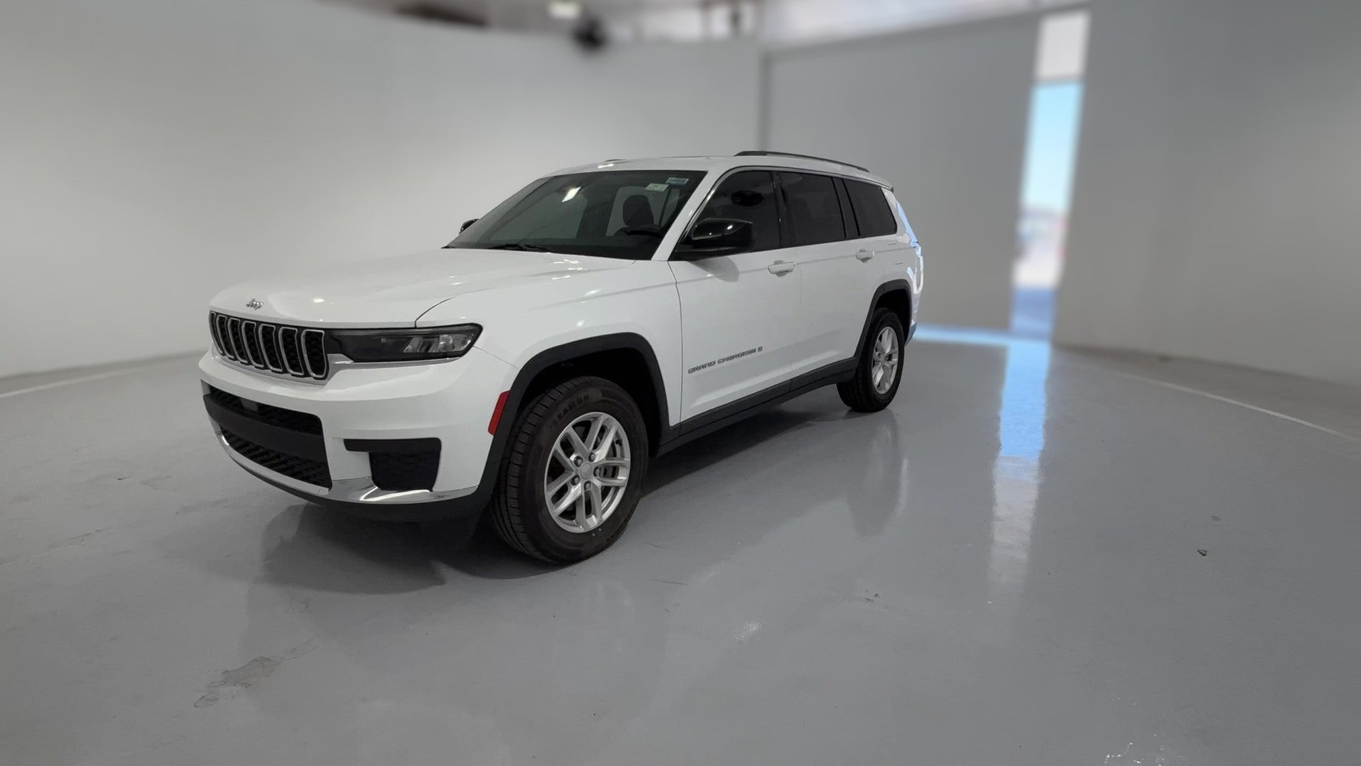 2023 Jeep Grand Cherokee L vehicle photo