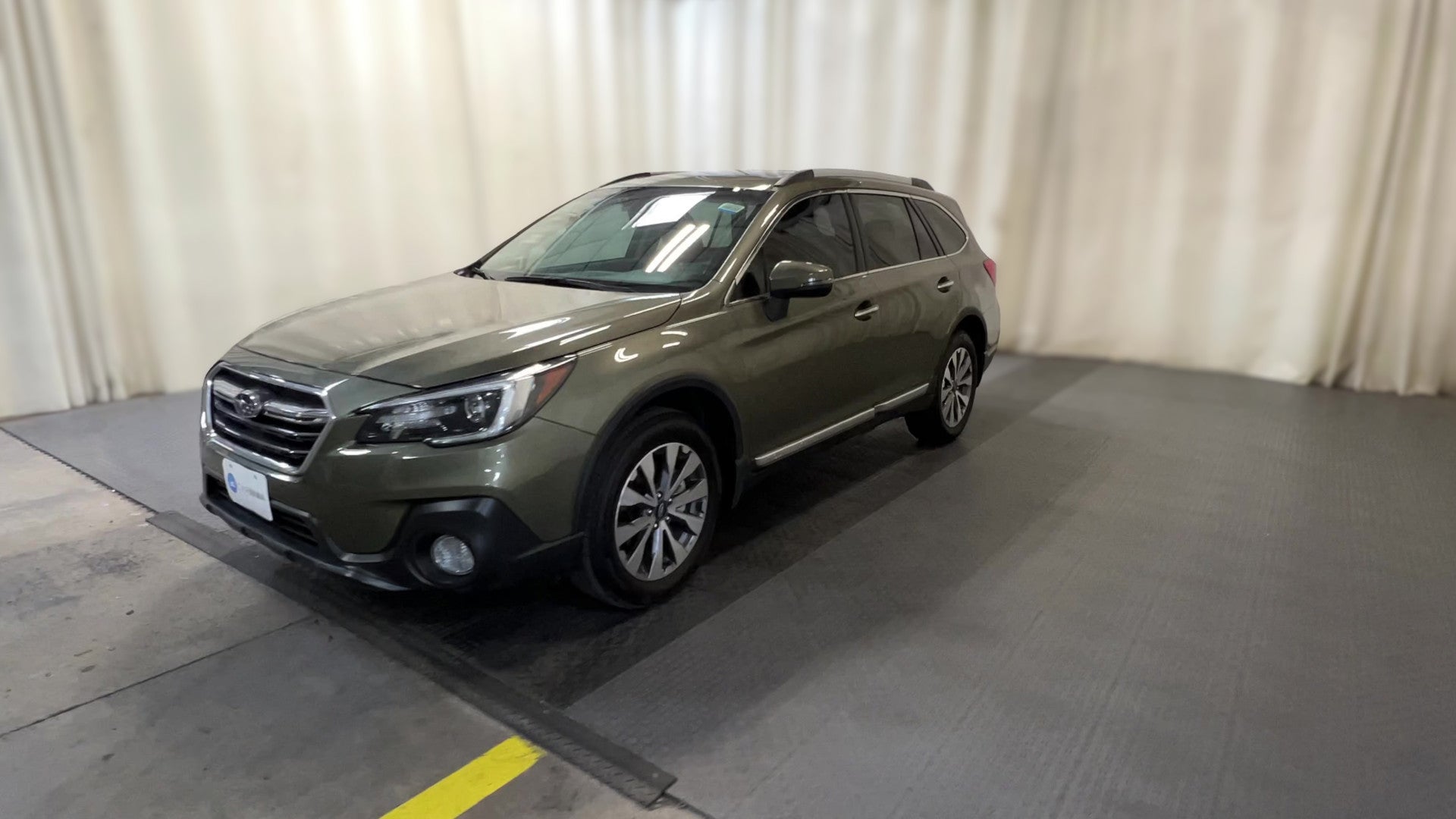 2019 Subaru Outback vehicle photo
