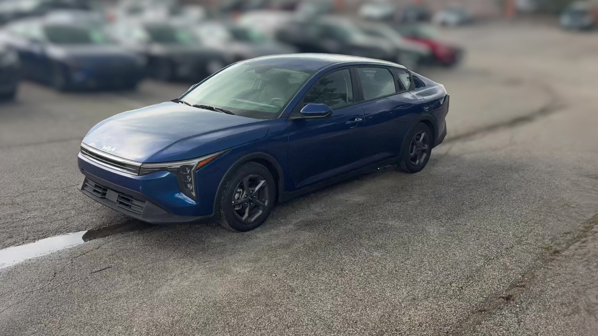 2025 Kia K4 vehicle photo