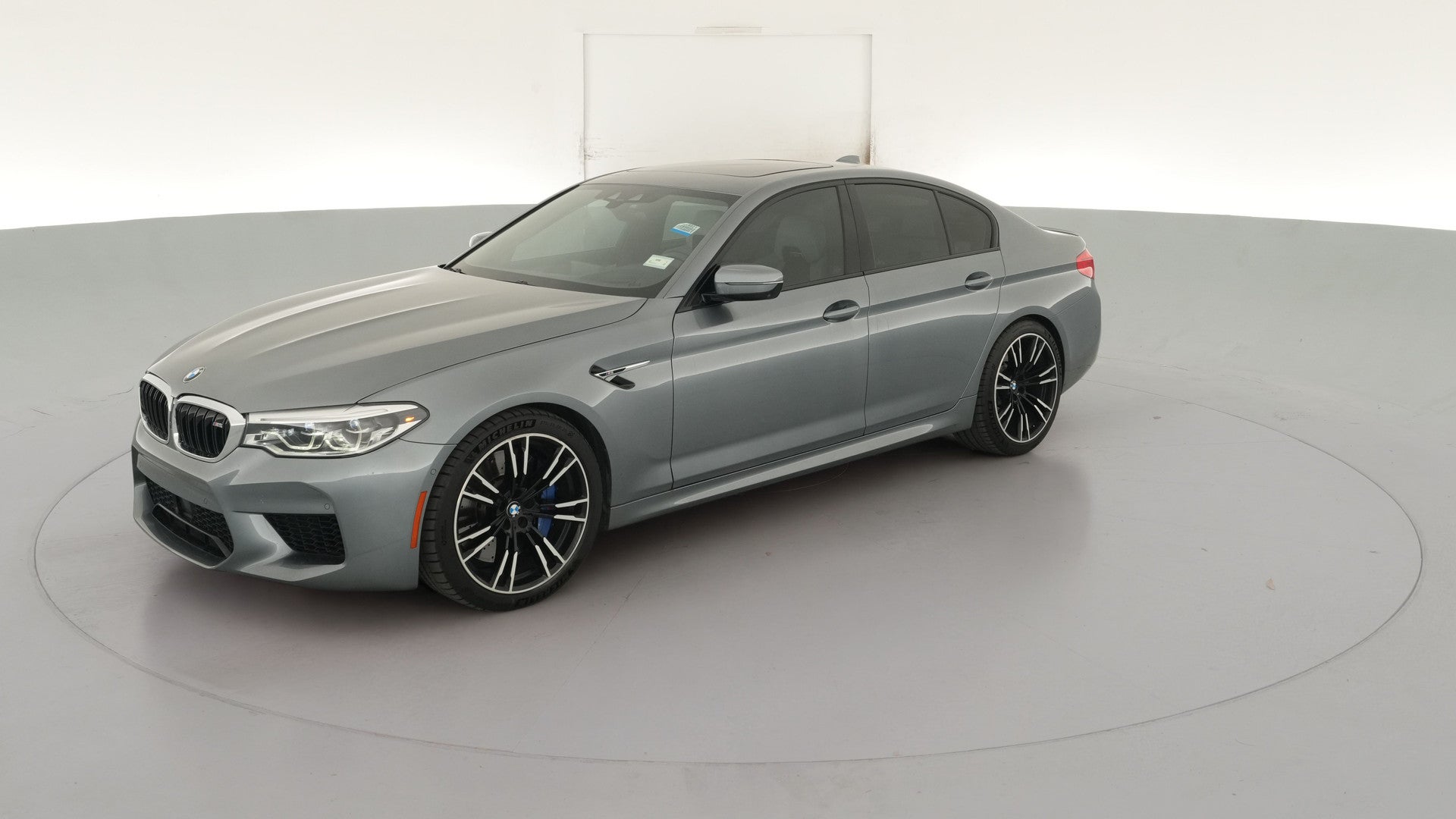 2020 BMW M5 vehicle photo