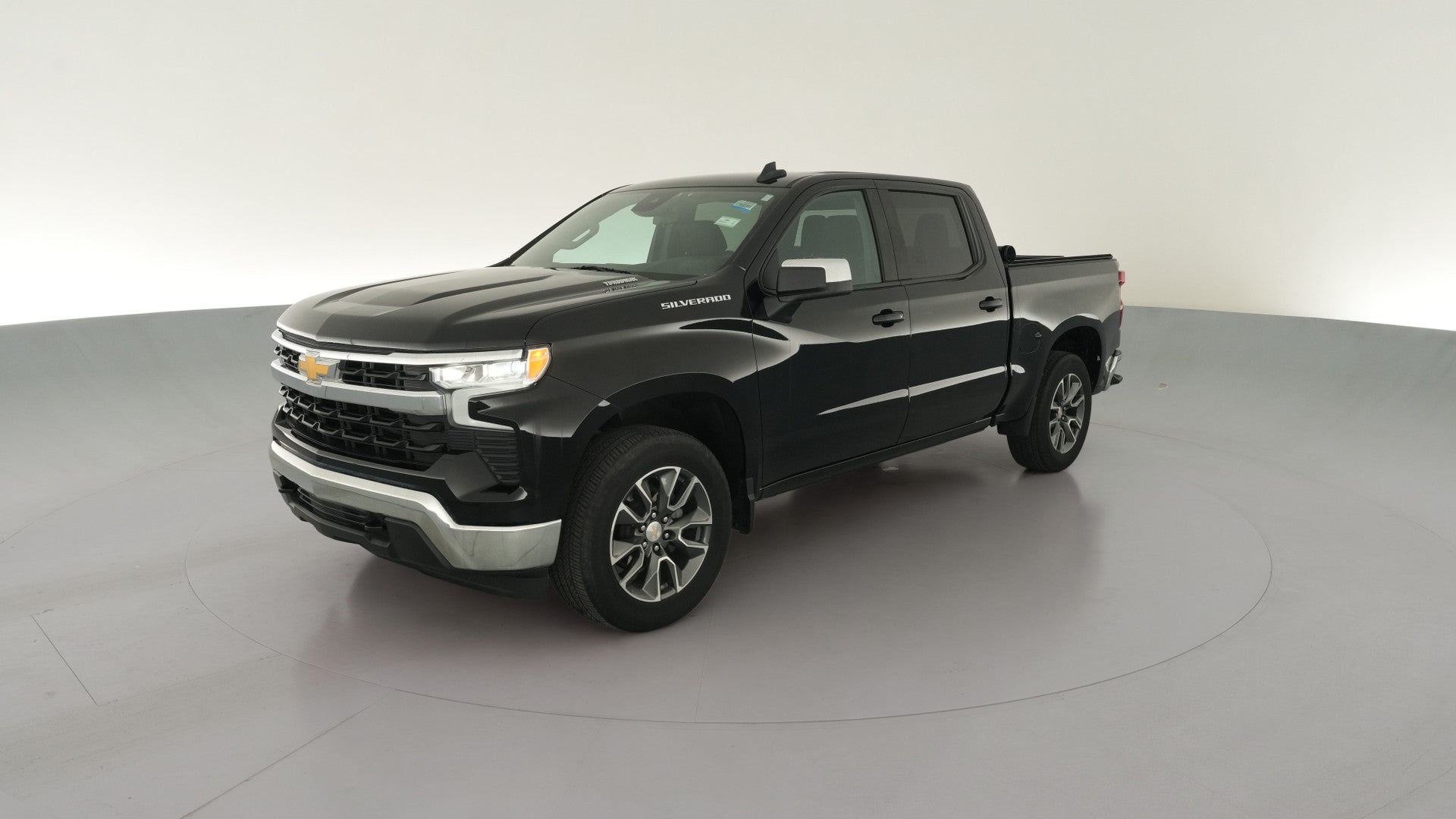 2024 Chevrolet Silverado 1500 Crew Cab vehicle photo