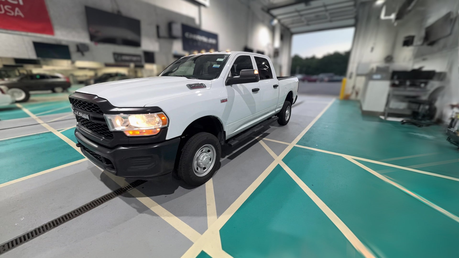 2022 Ram 2500 Crew Cab vehicle photo