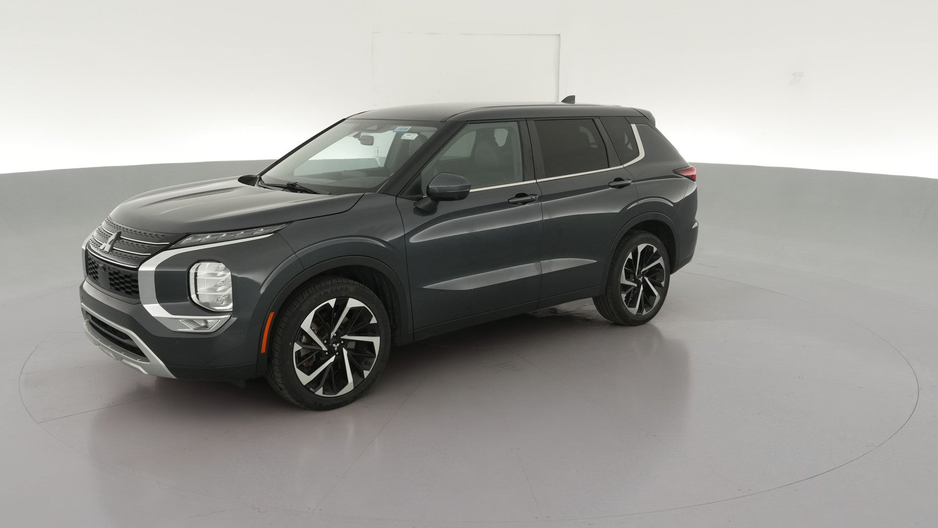 2024 Mitsubishi Outlander vehicle photo