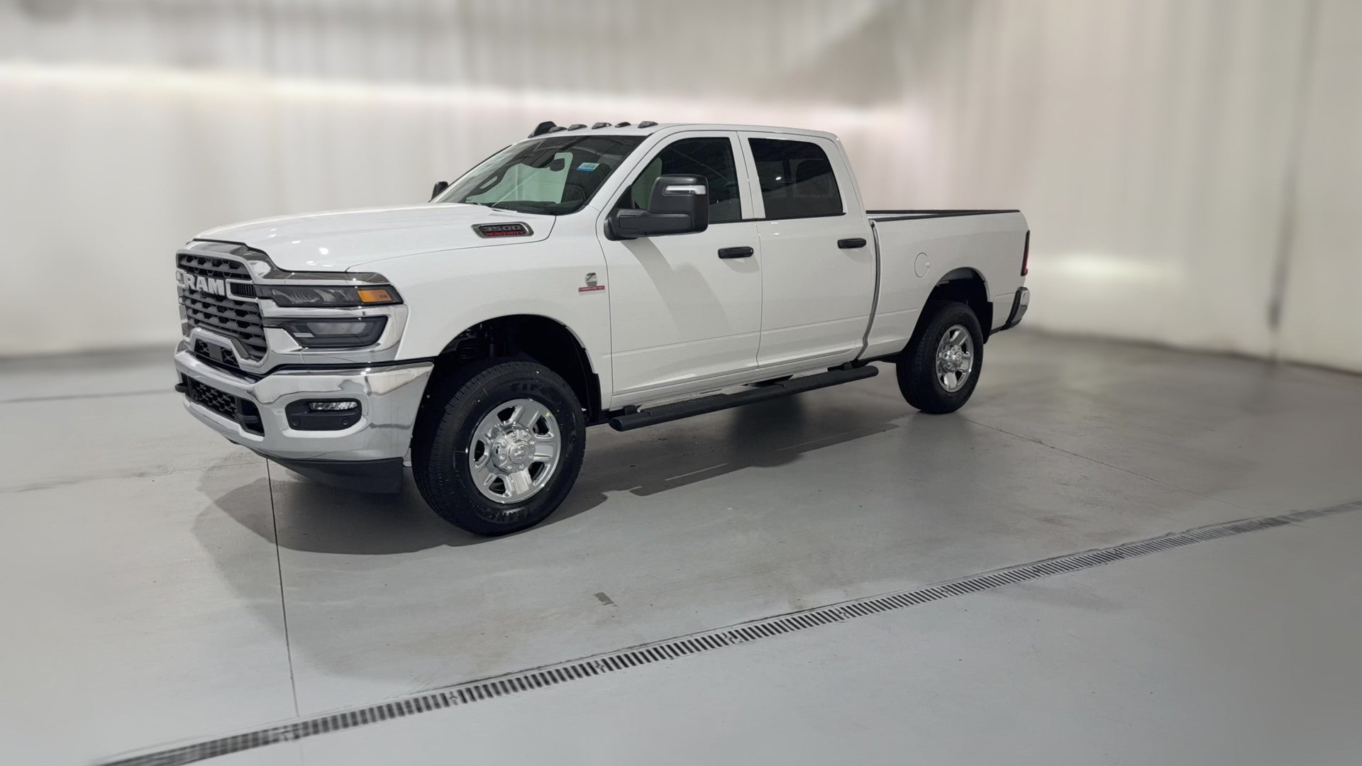 2026 Ram 3500 Crew Cab vehicle photo