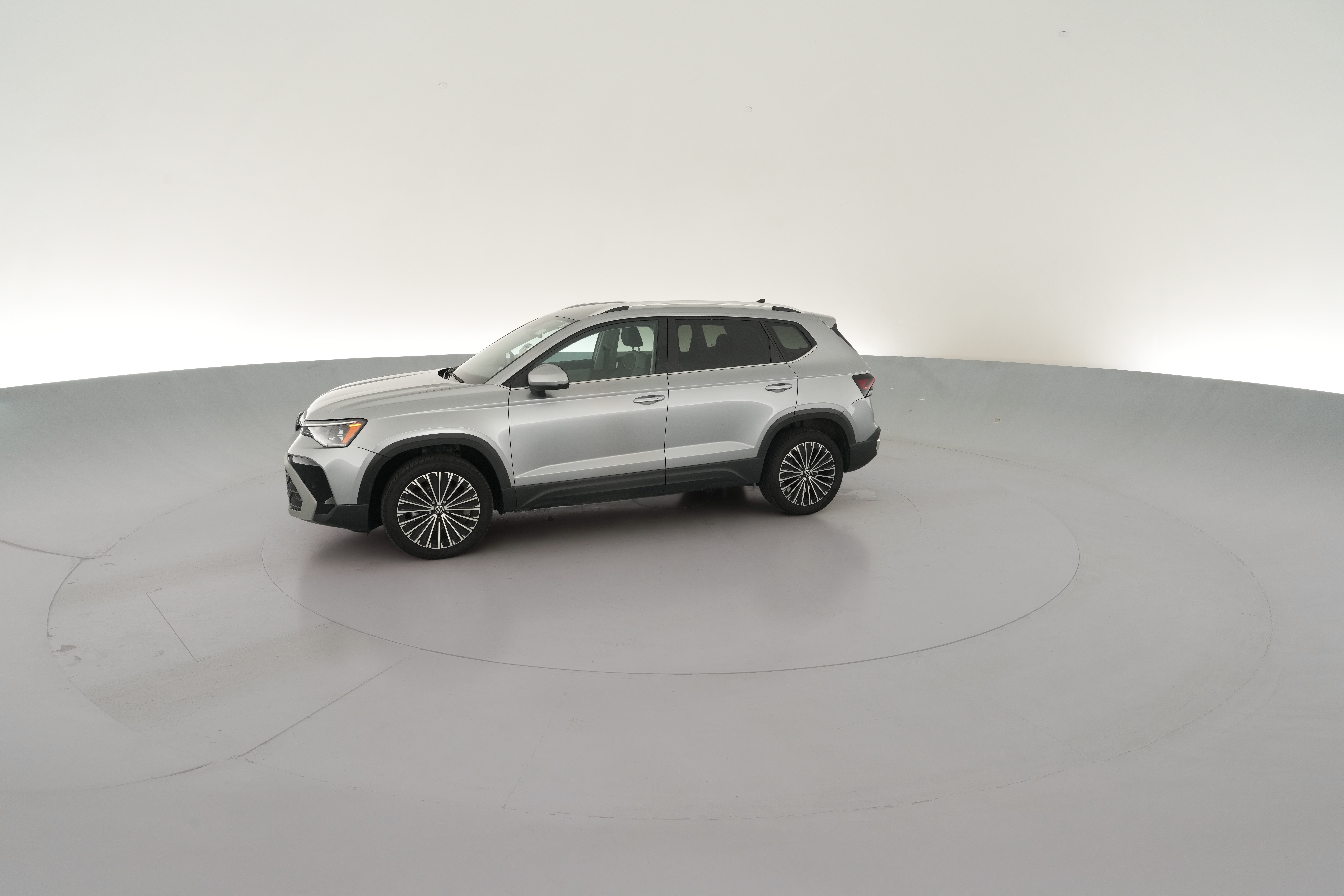 2025 Volkswagen Taos SE - Photo 25
