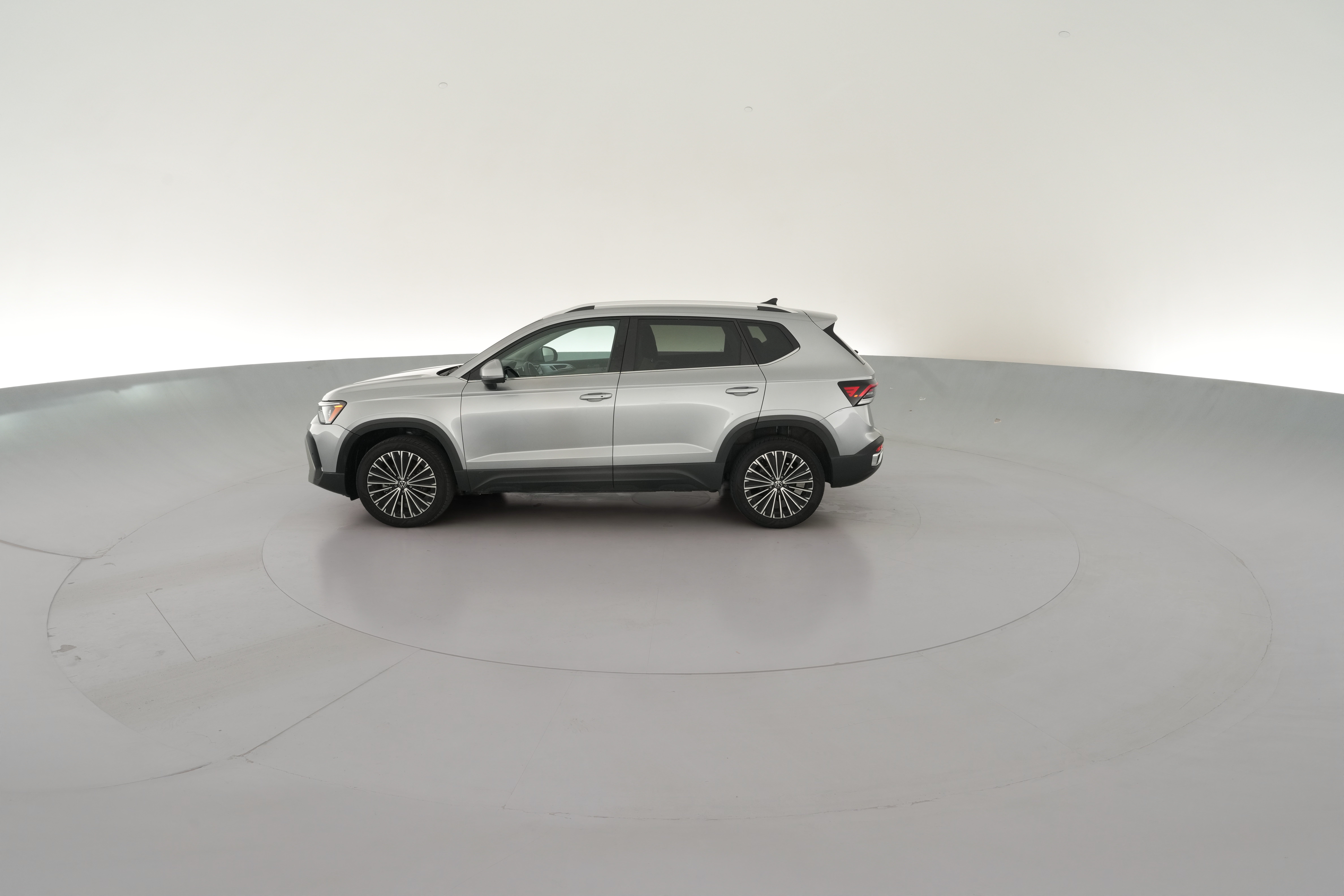 2025 Volkswagen Taos SE - Photo 26