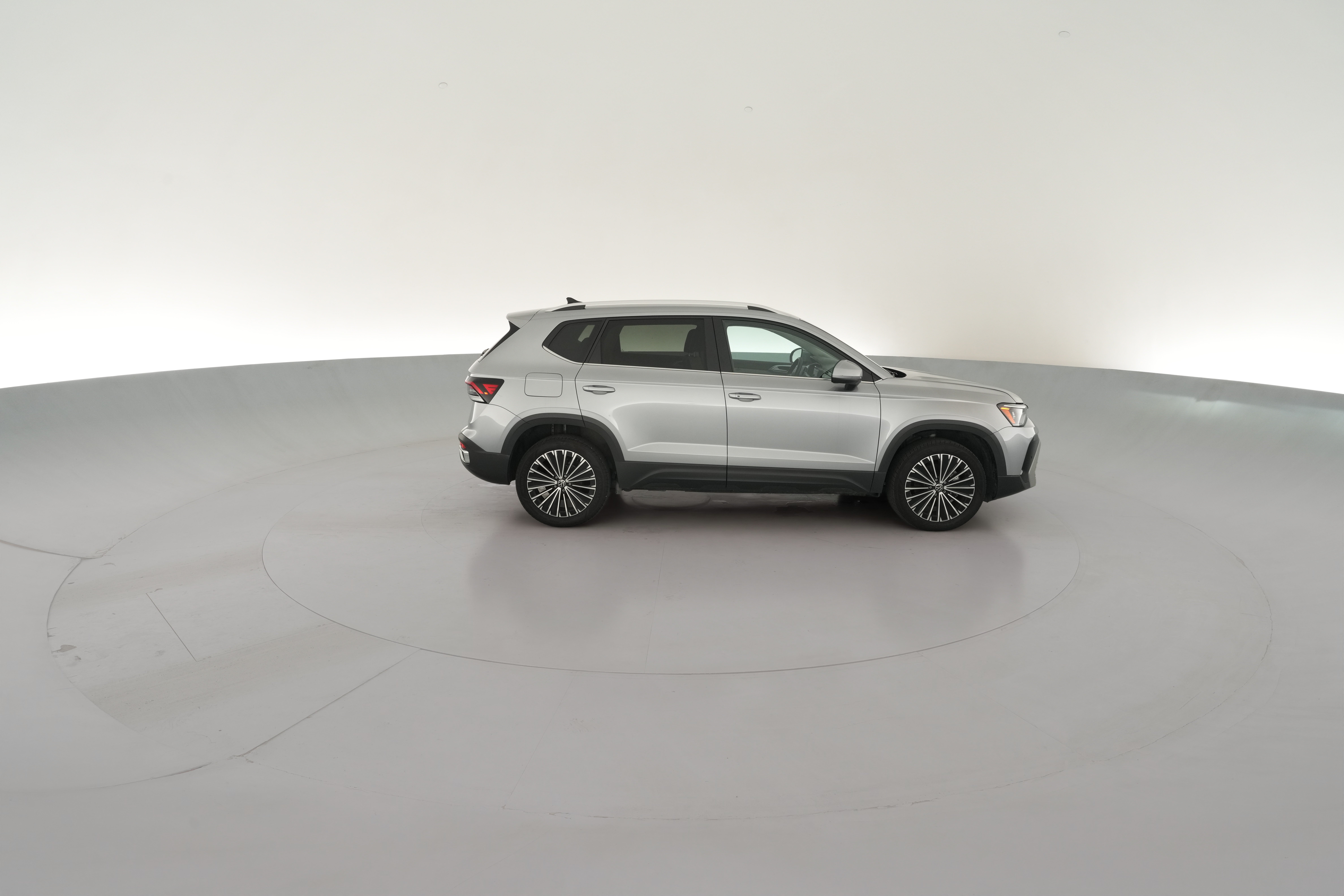 2025 Volkswagen Taos SE - Photo 34