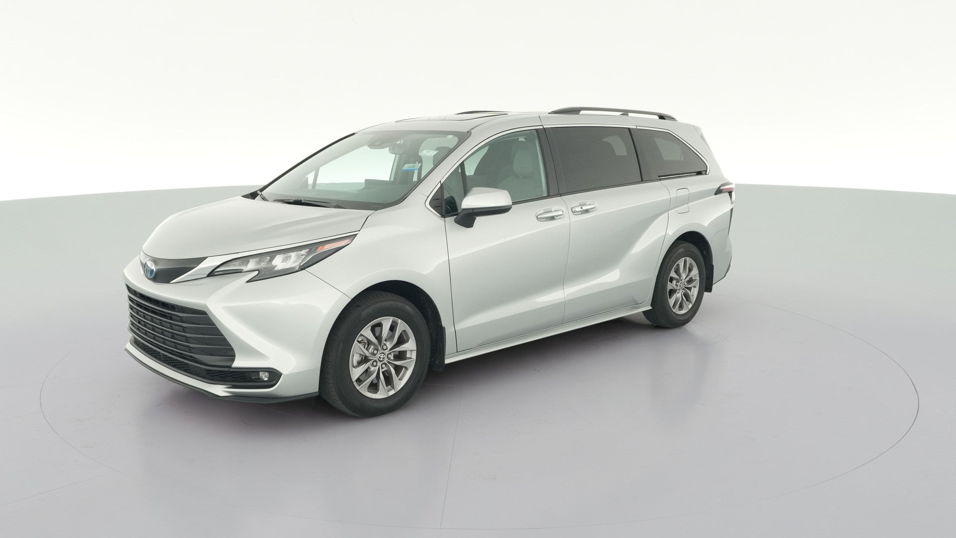 2025 Toyota Sienna vehicle photo
