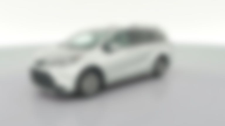 2025 Toyota Sienna vehicle photo