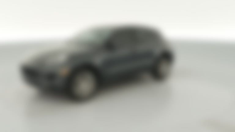 2018 Porsche Macan vehicle photo