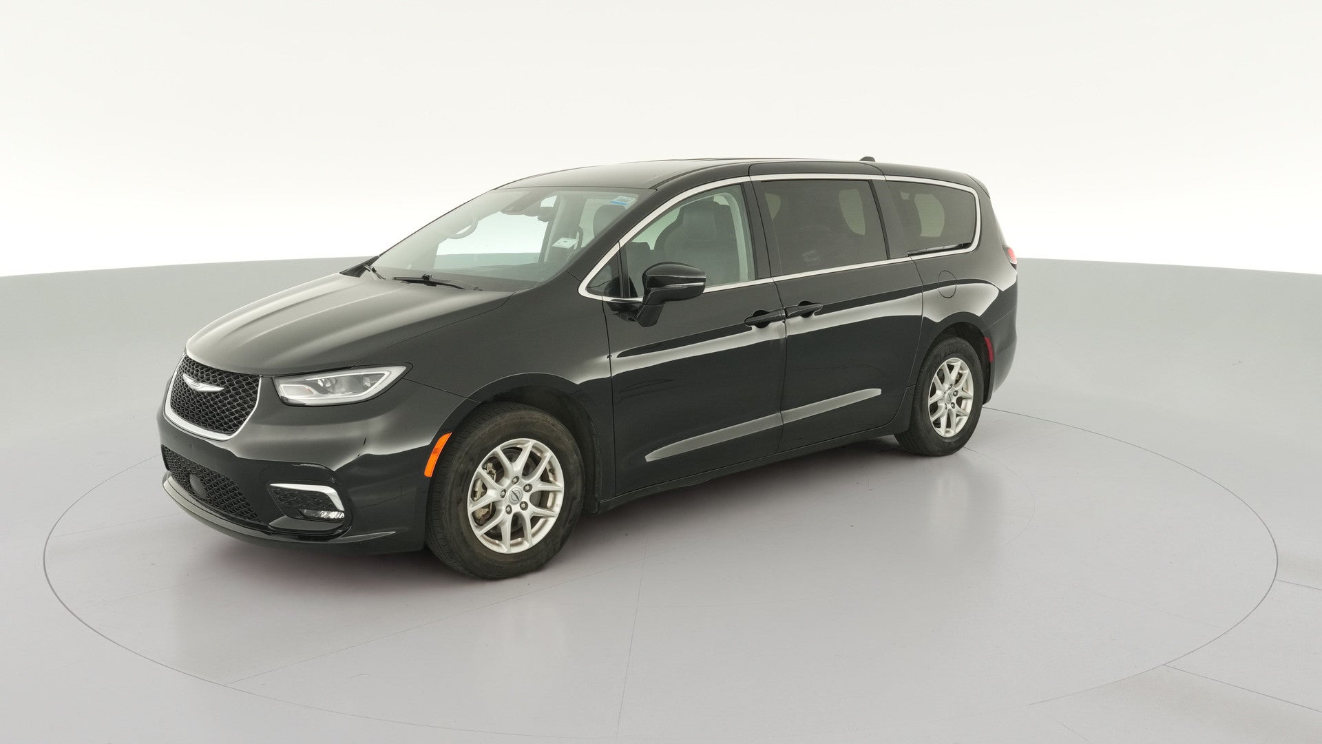 2024 Chrysler Pacifica vehicle photo