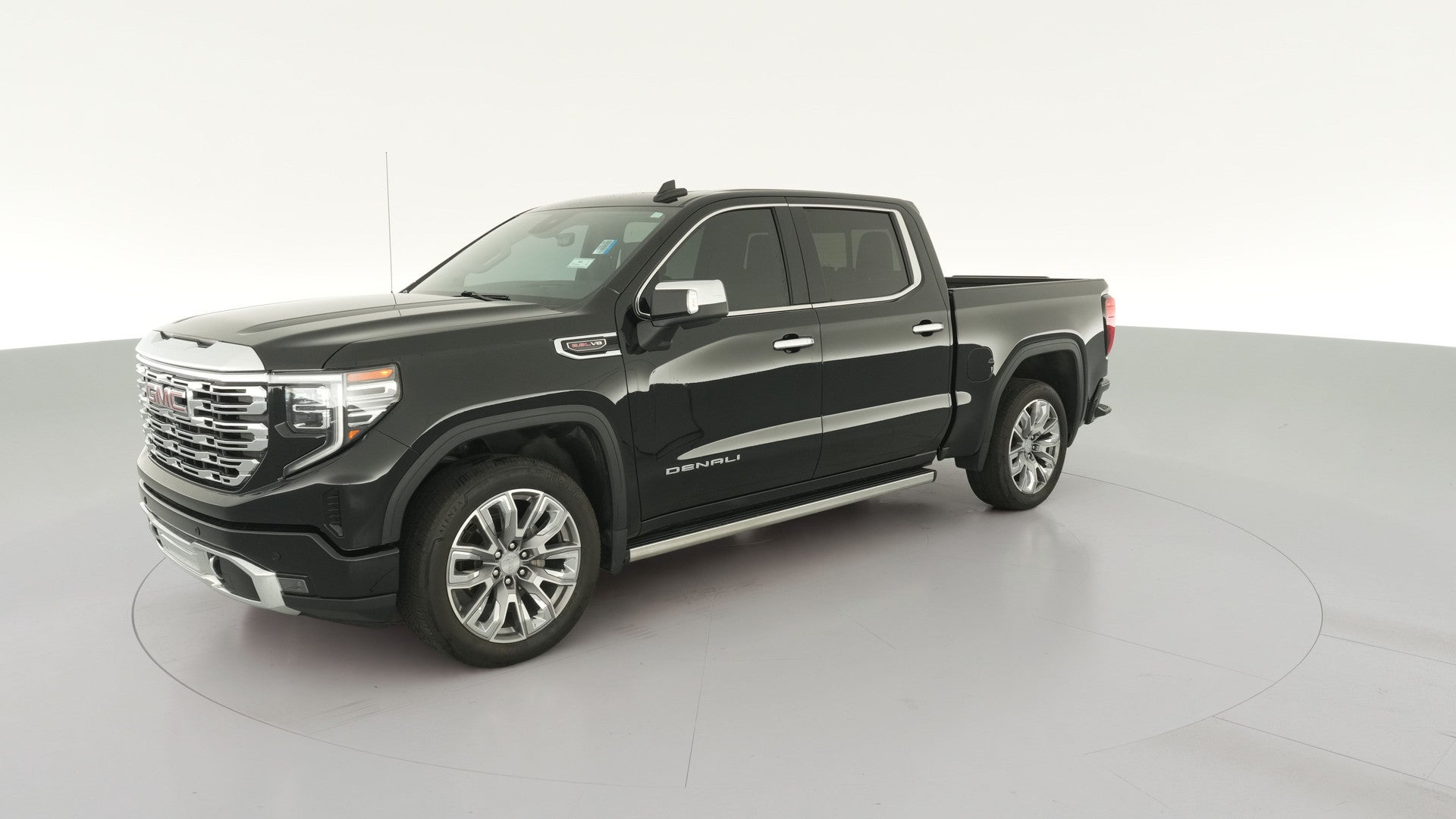 2024 GMC Sierra 1500 Crew Cab vehicle photo