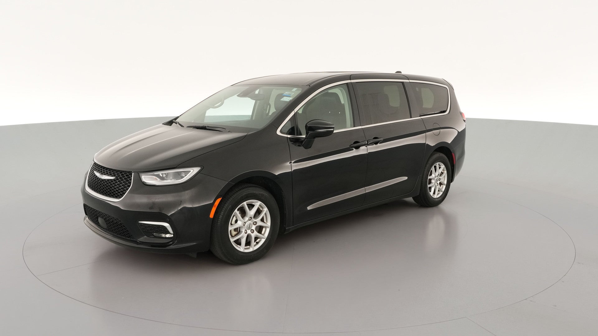 2024 Chrysler Pacifica vehicle photo