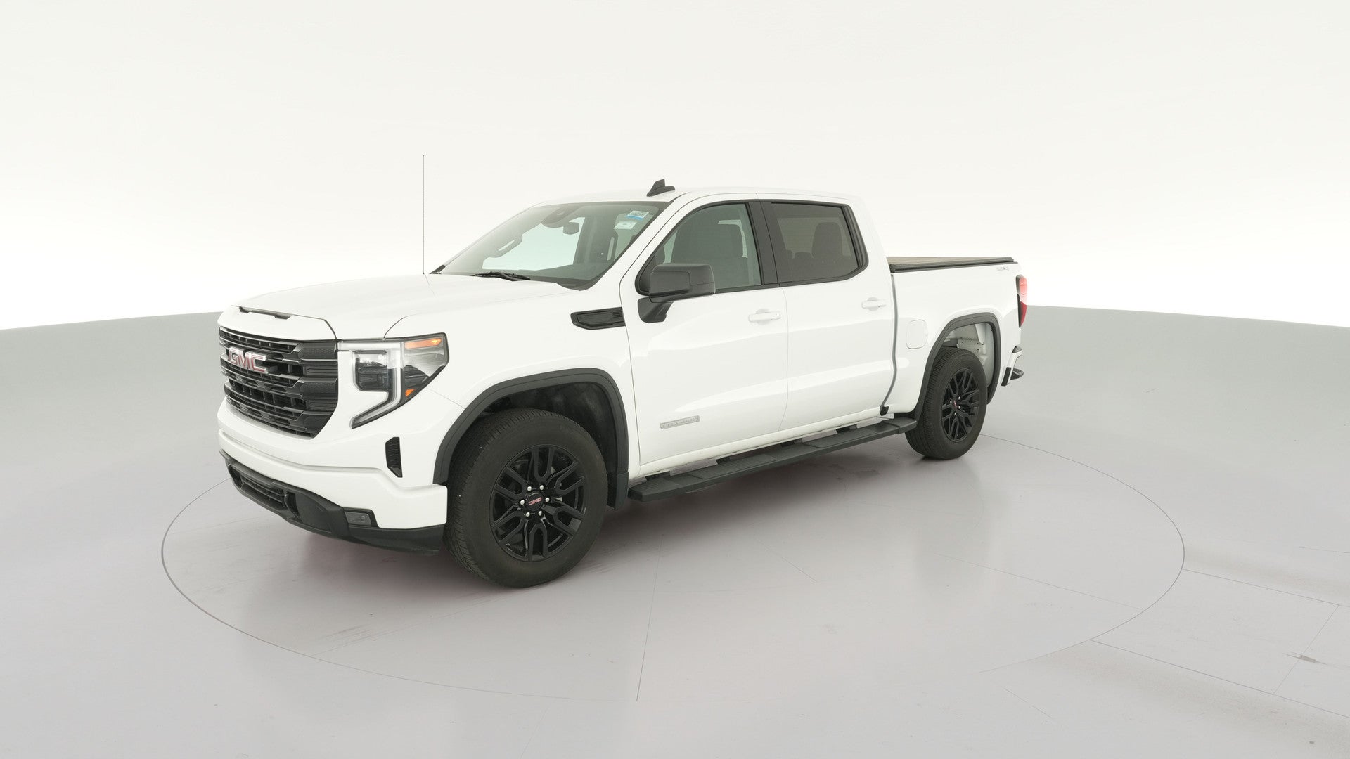 2024 GMC Sierra 1500 Crew Cab vehicle photo