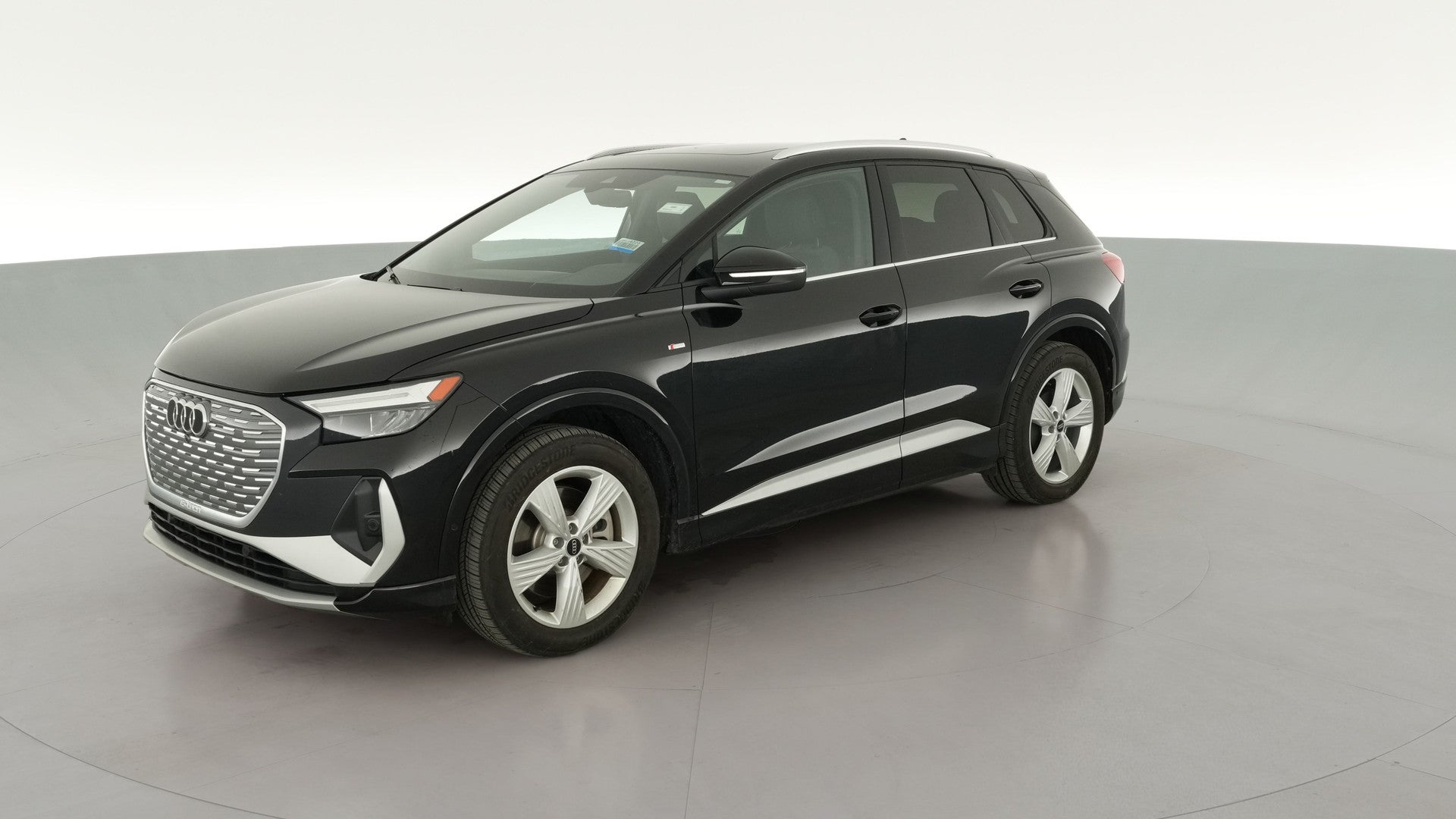 2024 Audi Q4 e-tron vehicle photo